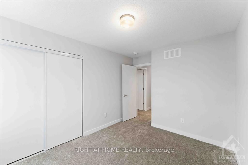 37 Chasing Grove Property Photo 19