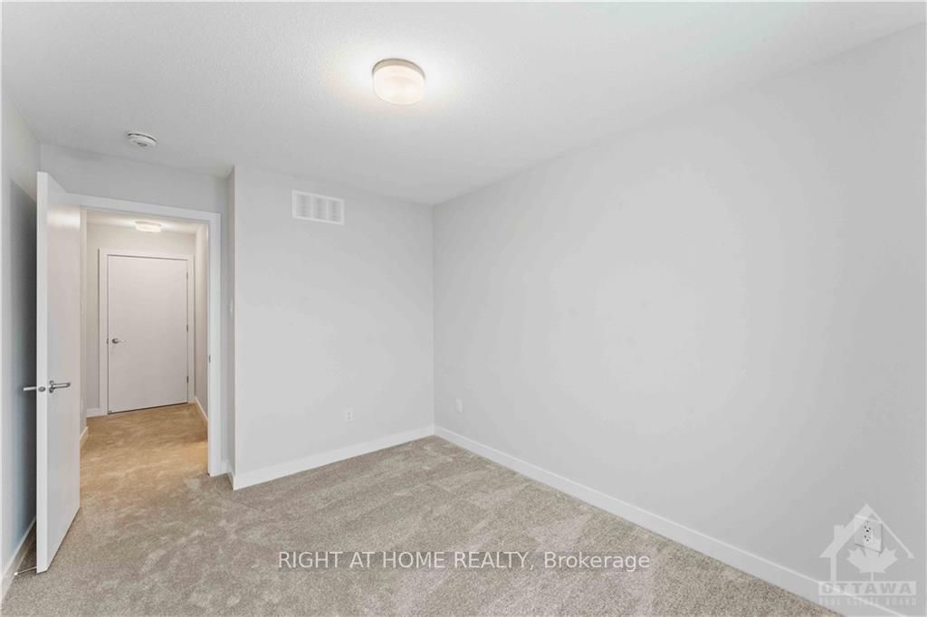 37 Chasing Grove Property Photo 20
