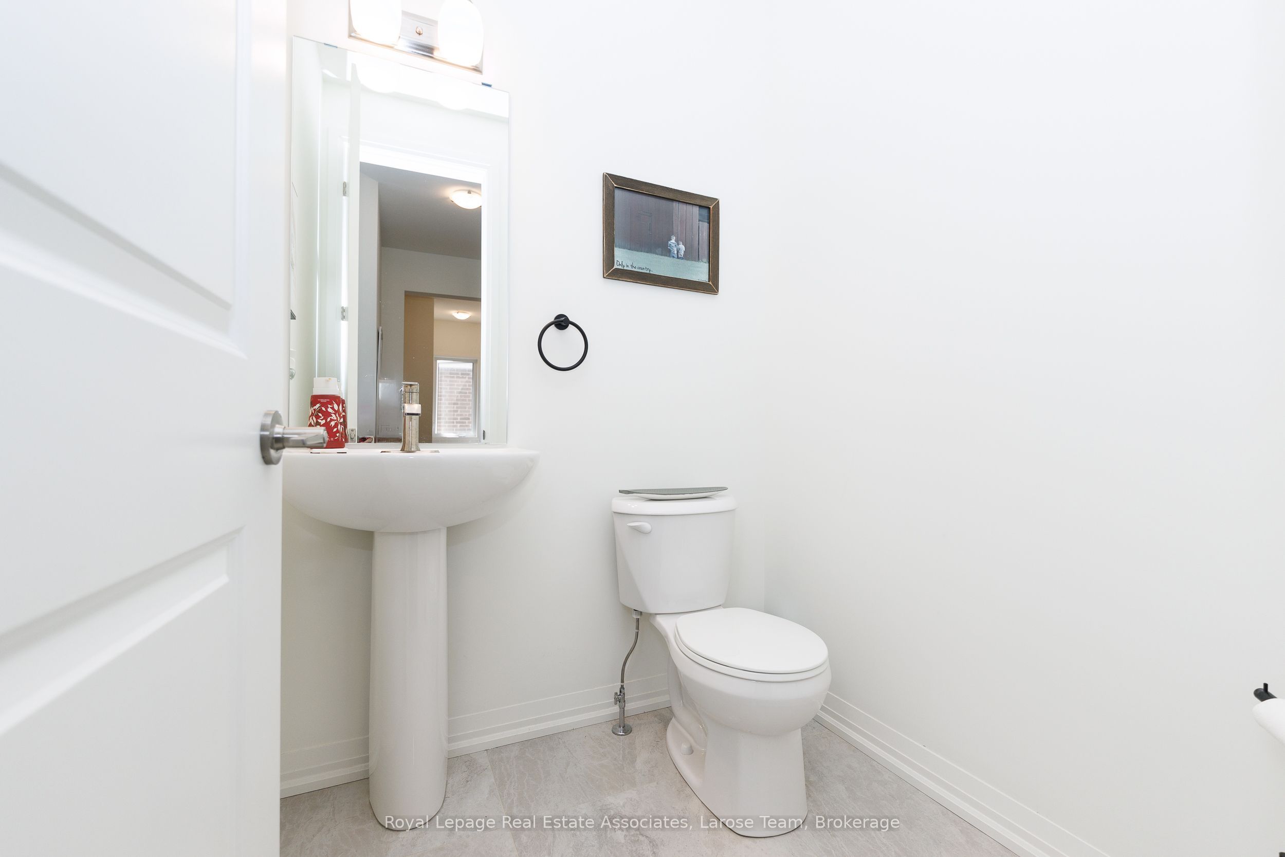 31 Willson Drive Main And 2nd Floor Property Photo 12