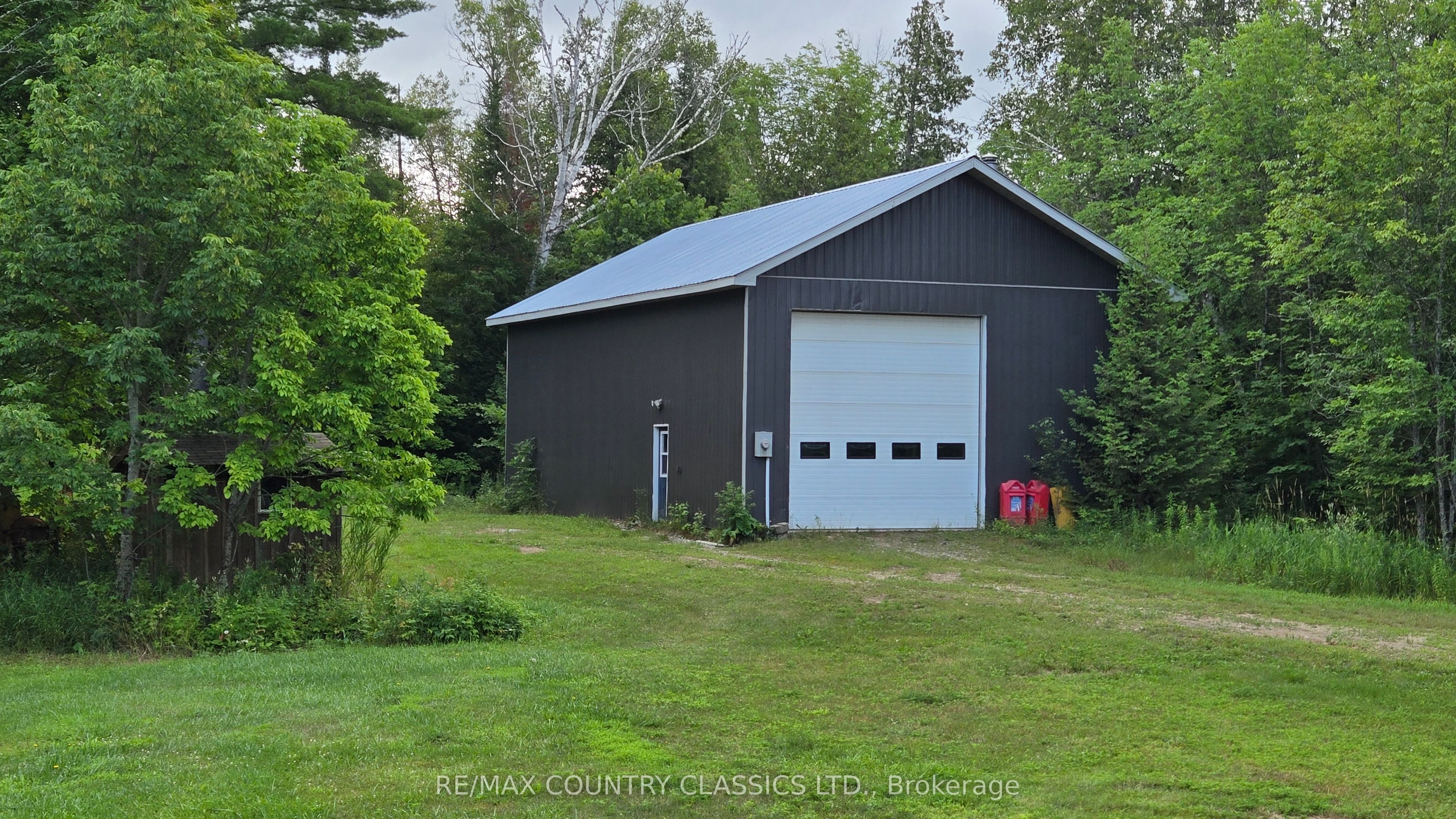 2445 Old Hastings Road Property Photo 32