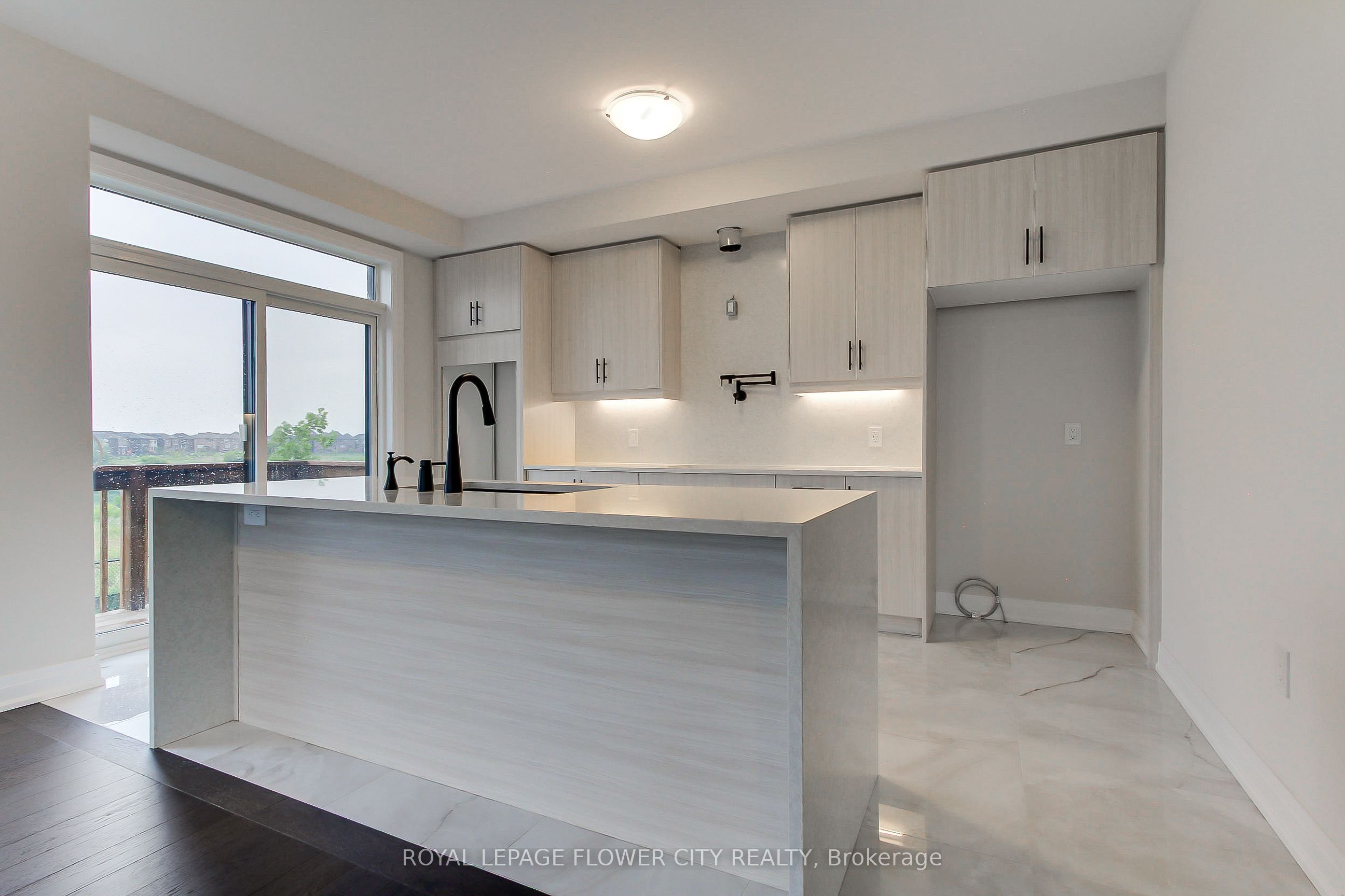 400 Newman Drive 1 Property Photo 17