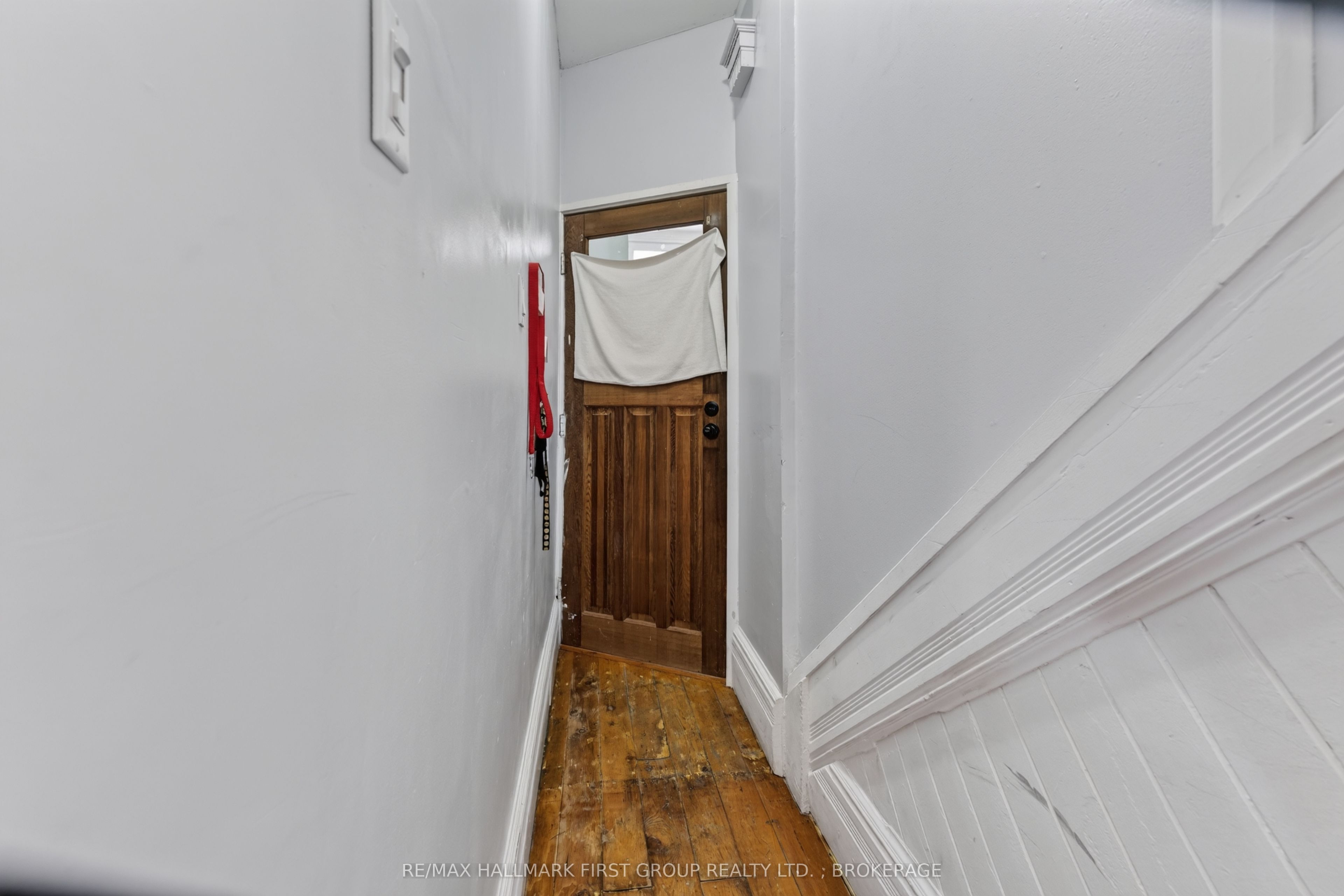 667 Montreal Street Property Photo 8