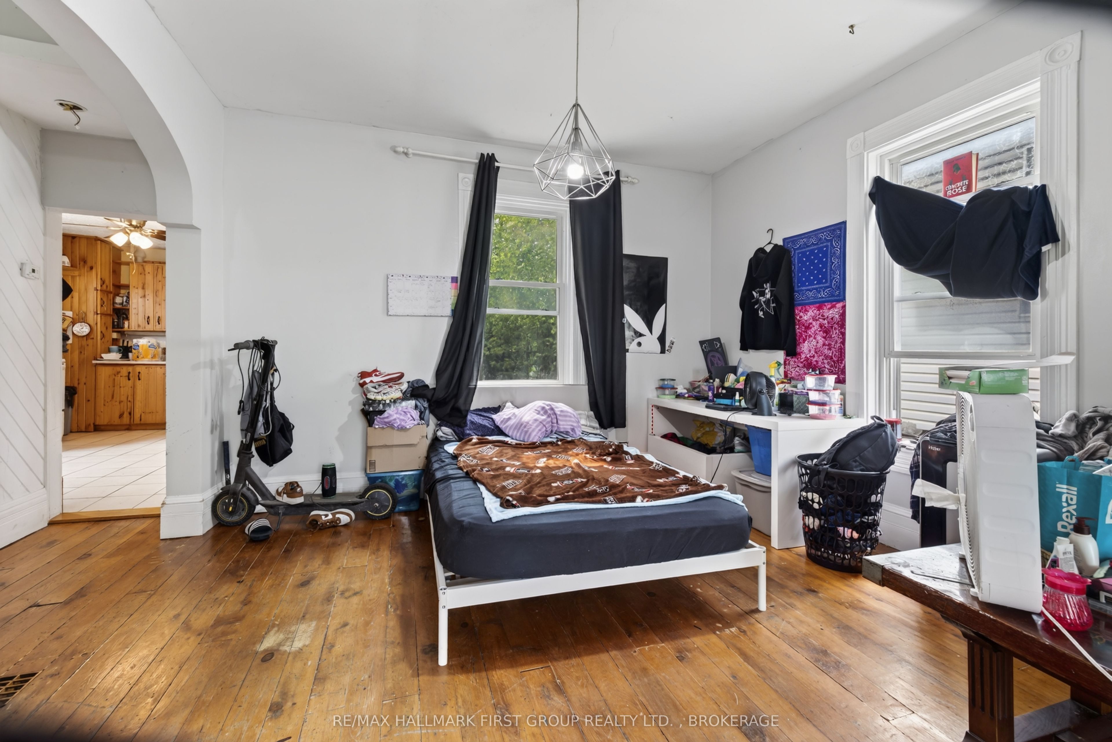 667 Montreal Street Property Photo 10