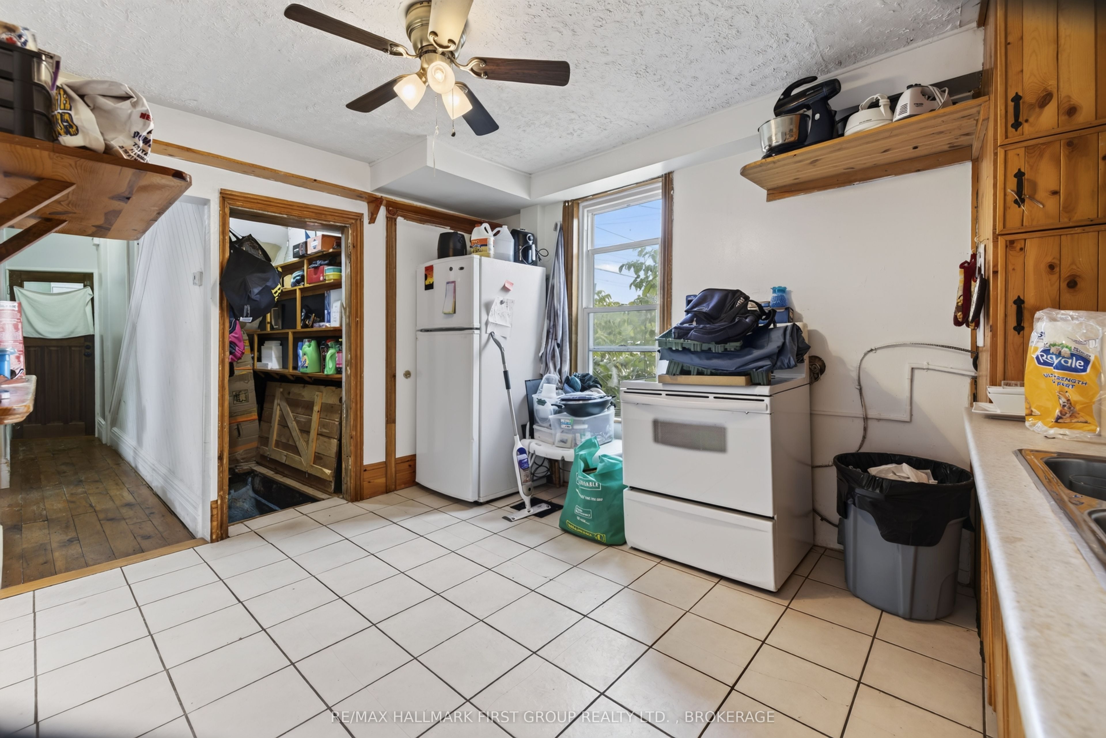 667 Montreal Street Property Photo 14
