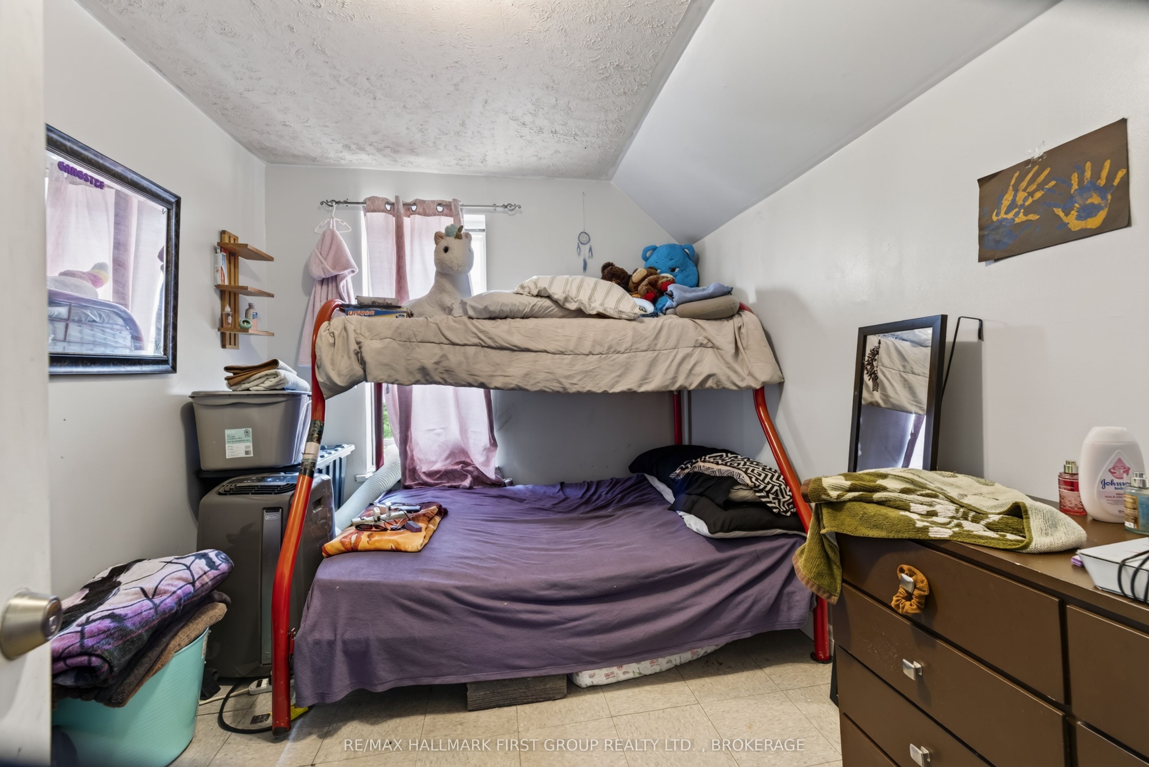 667 Montreal Street Property Photo 22