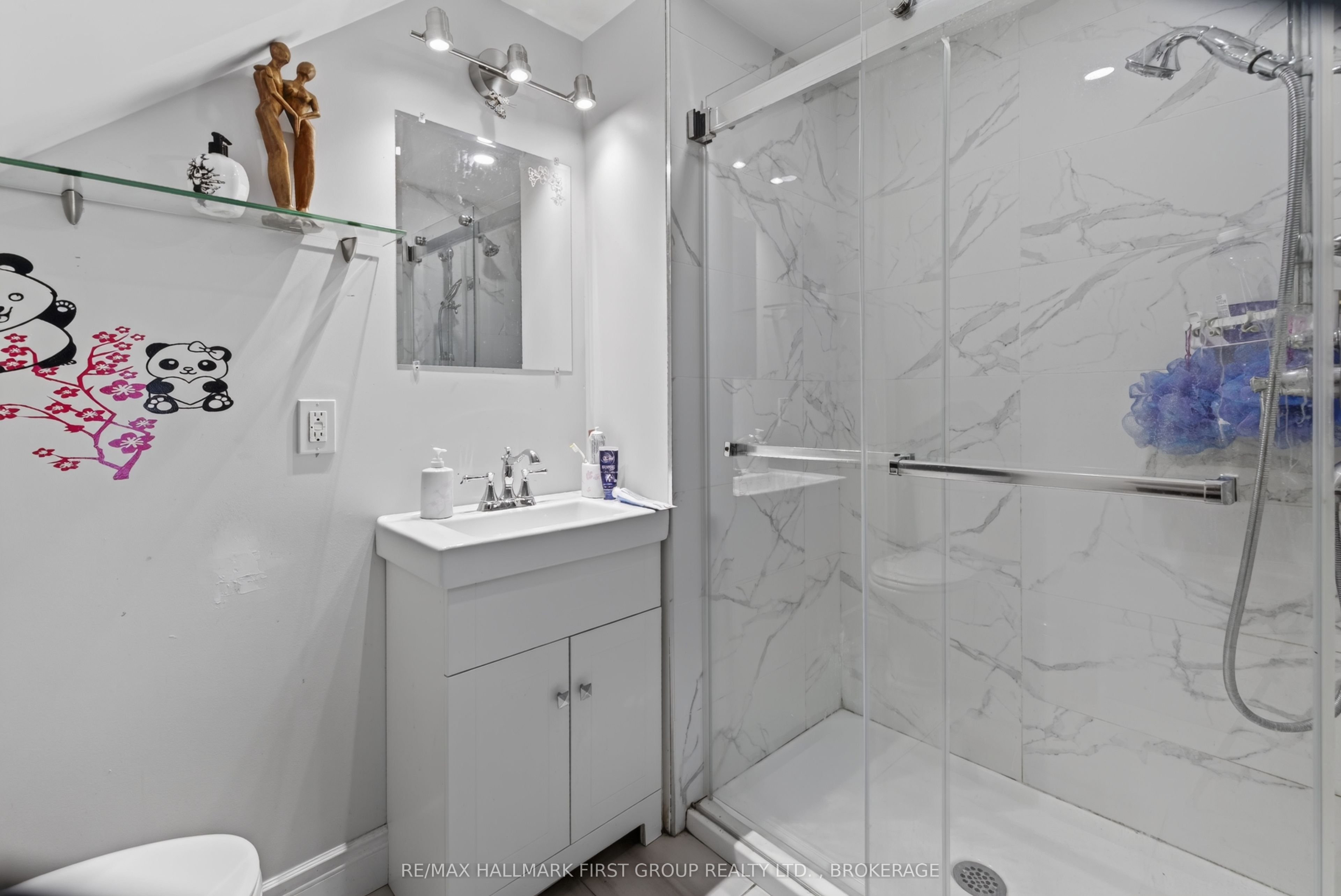 667 Montreal Street Property Photo 28
