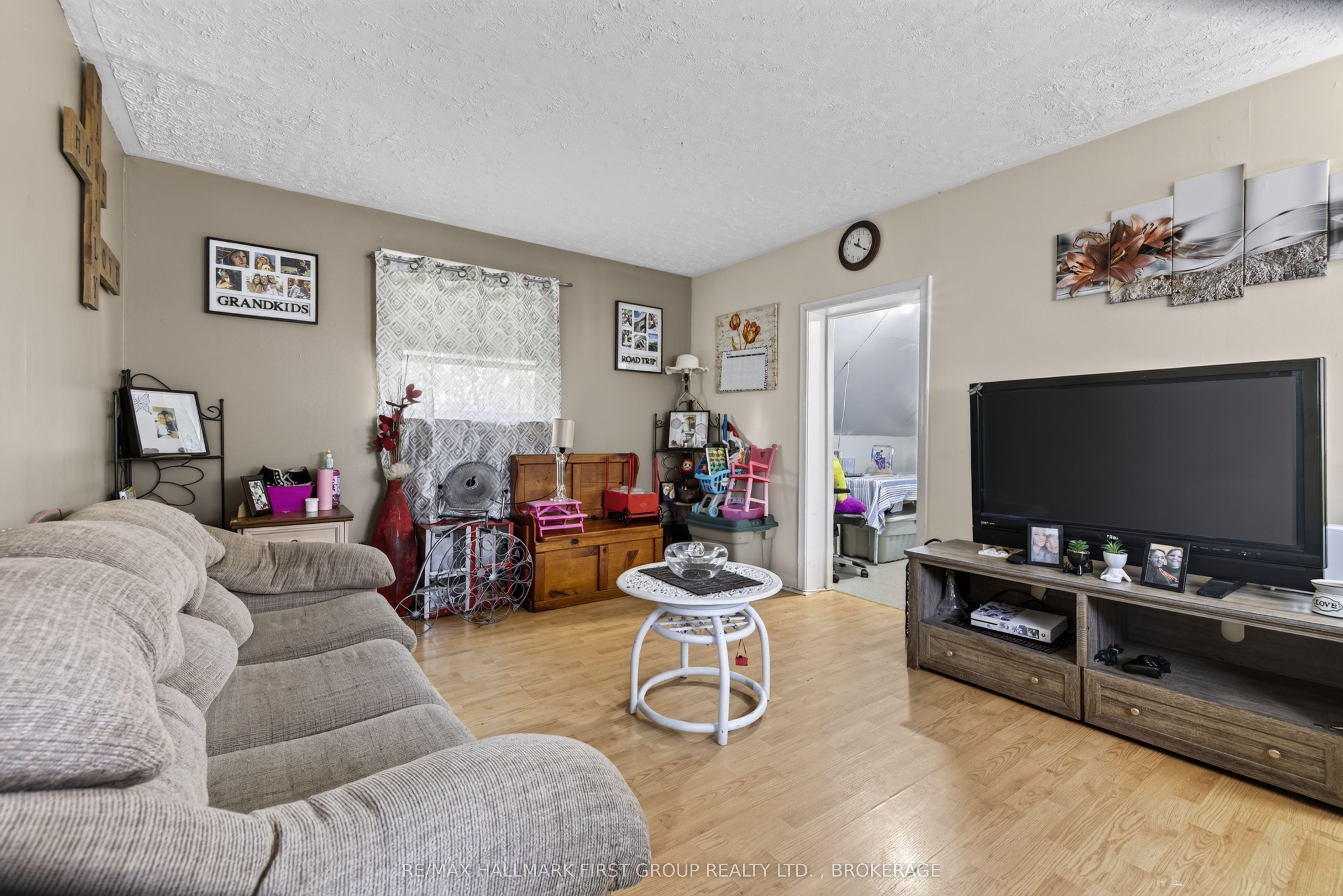 667 Montreal Street Property Photo 33