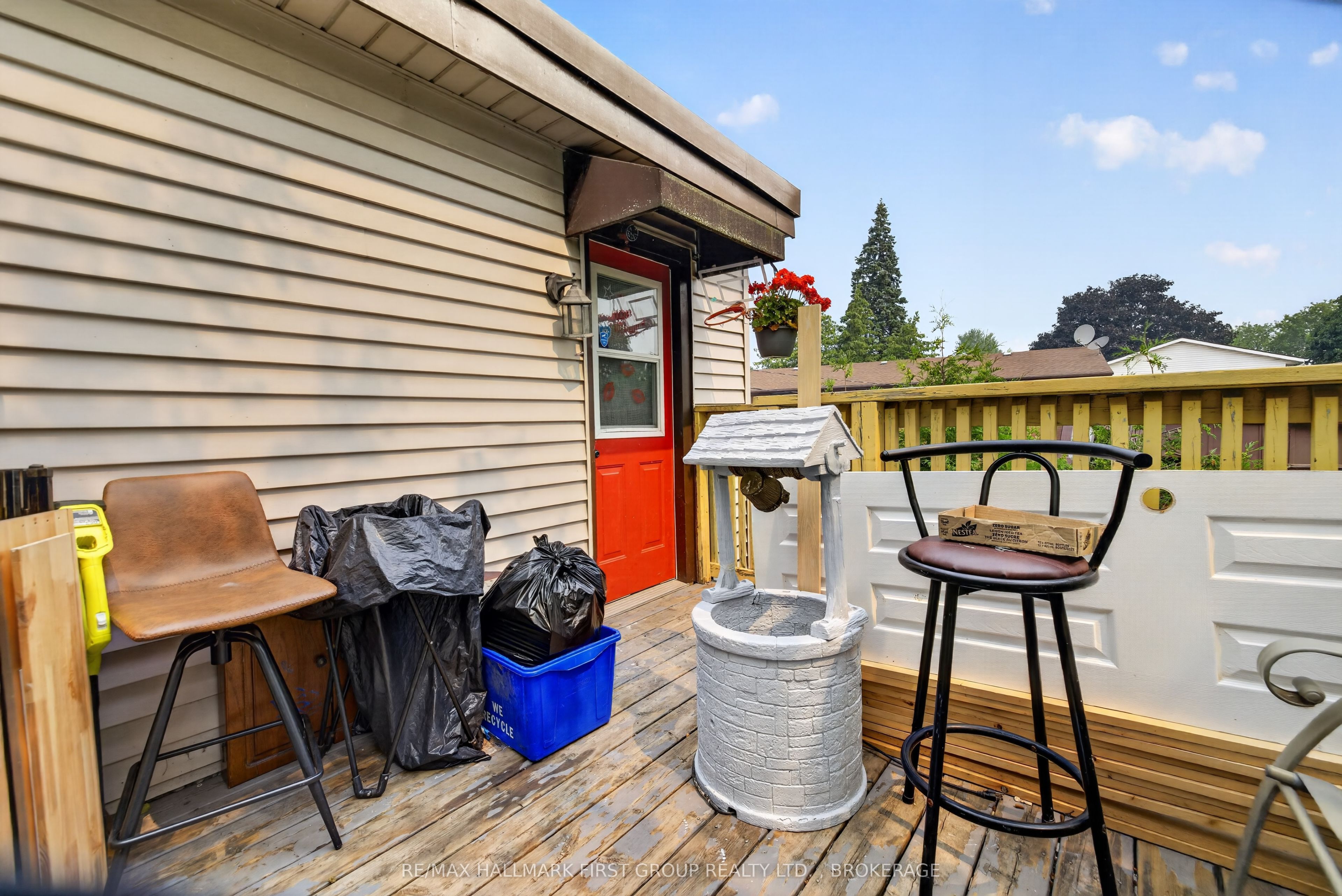 667 Montreal Street Property Photo 39
