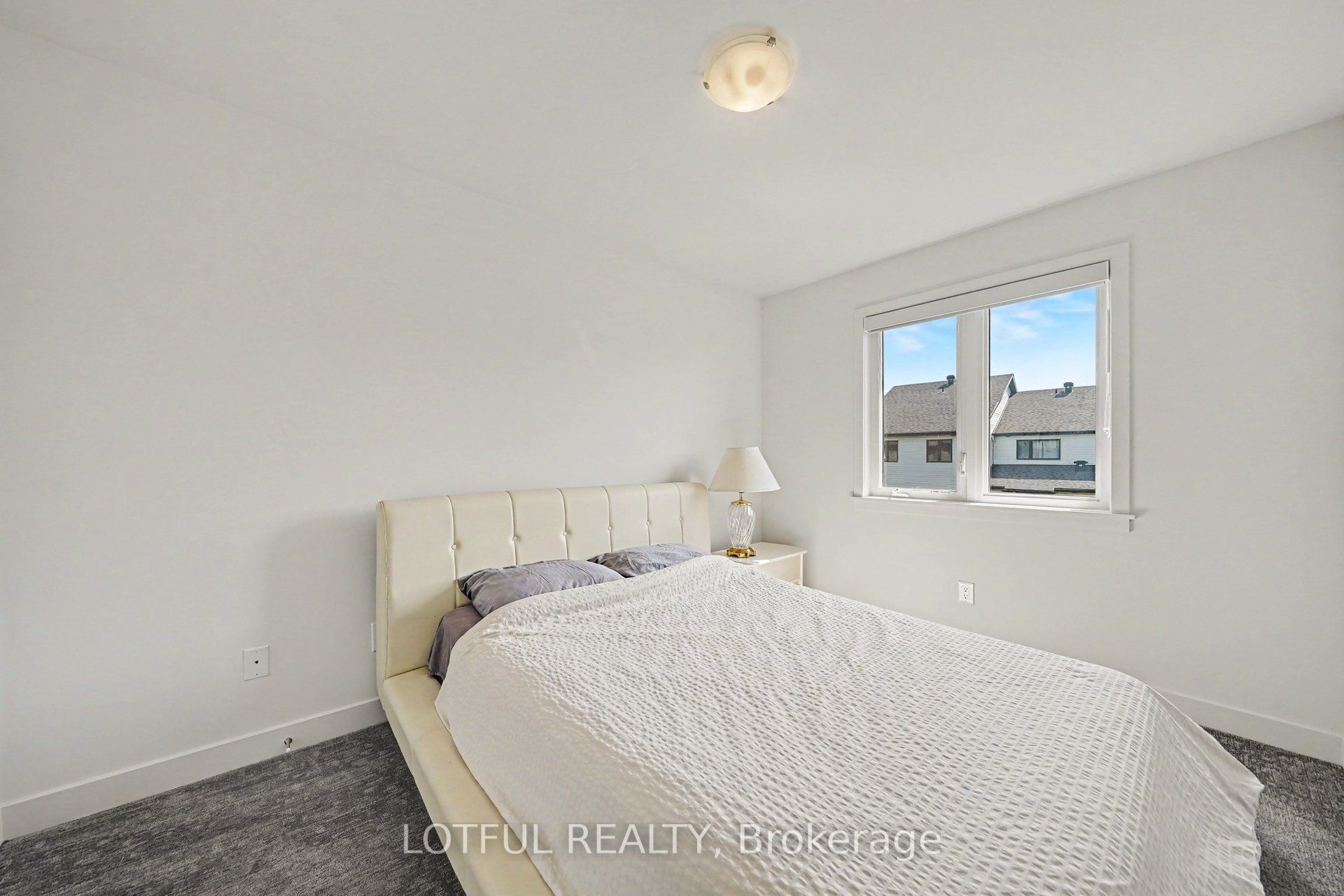 56 Heirloom Street Property Photo 15