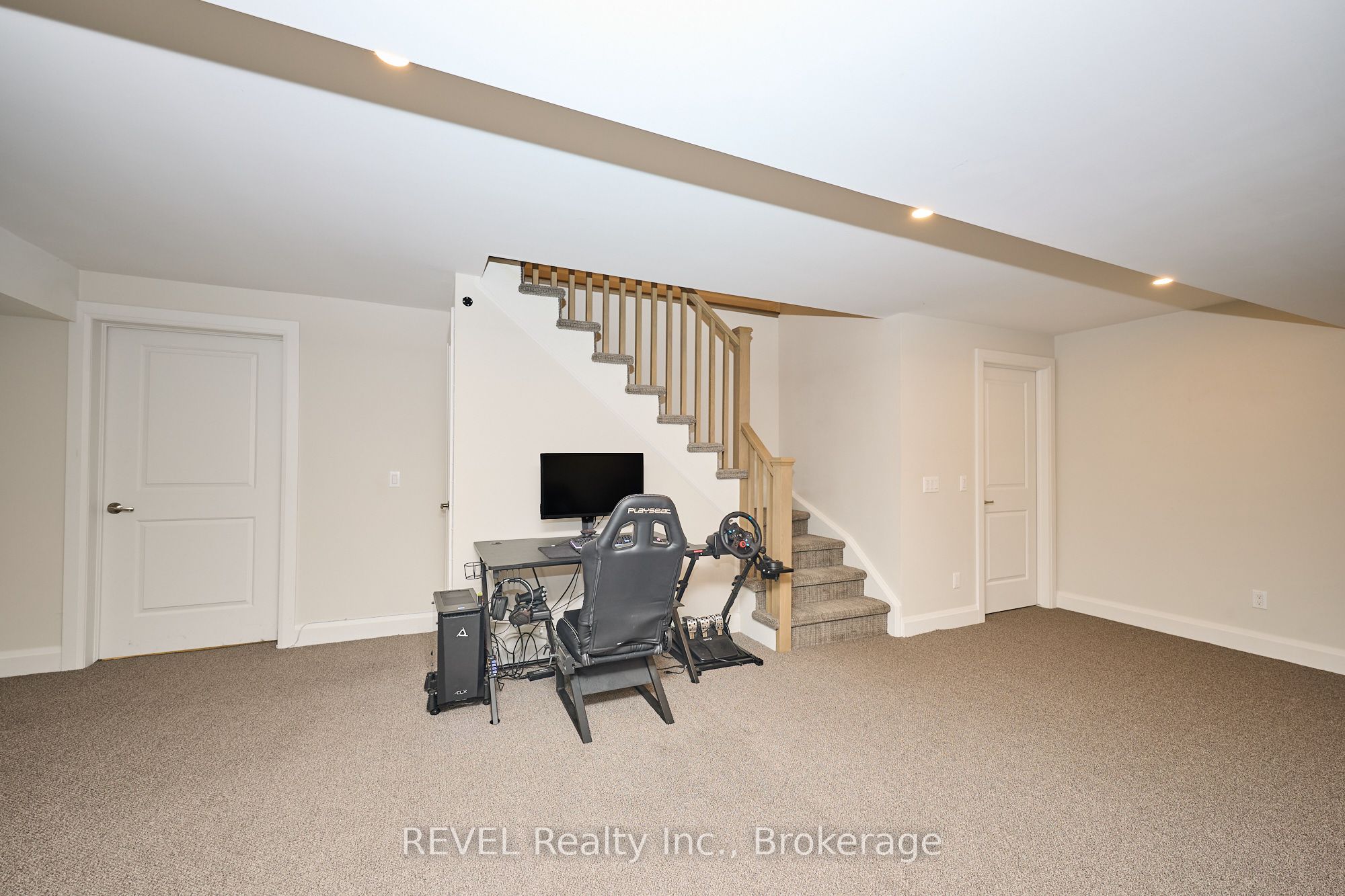 9245 Shoveller Drive 19 Property Photo 33