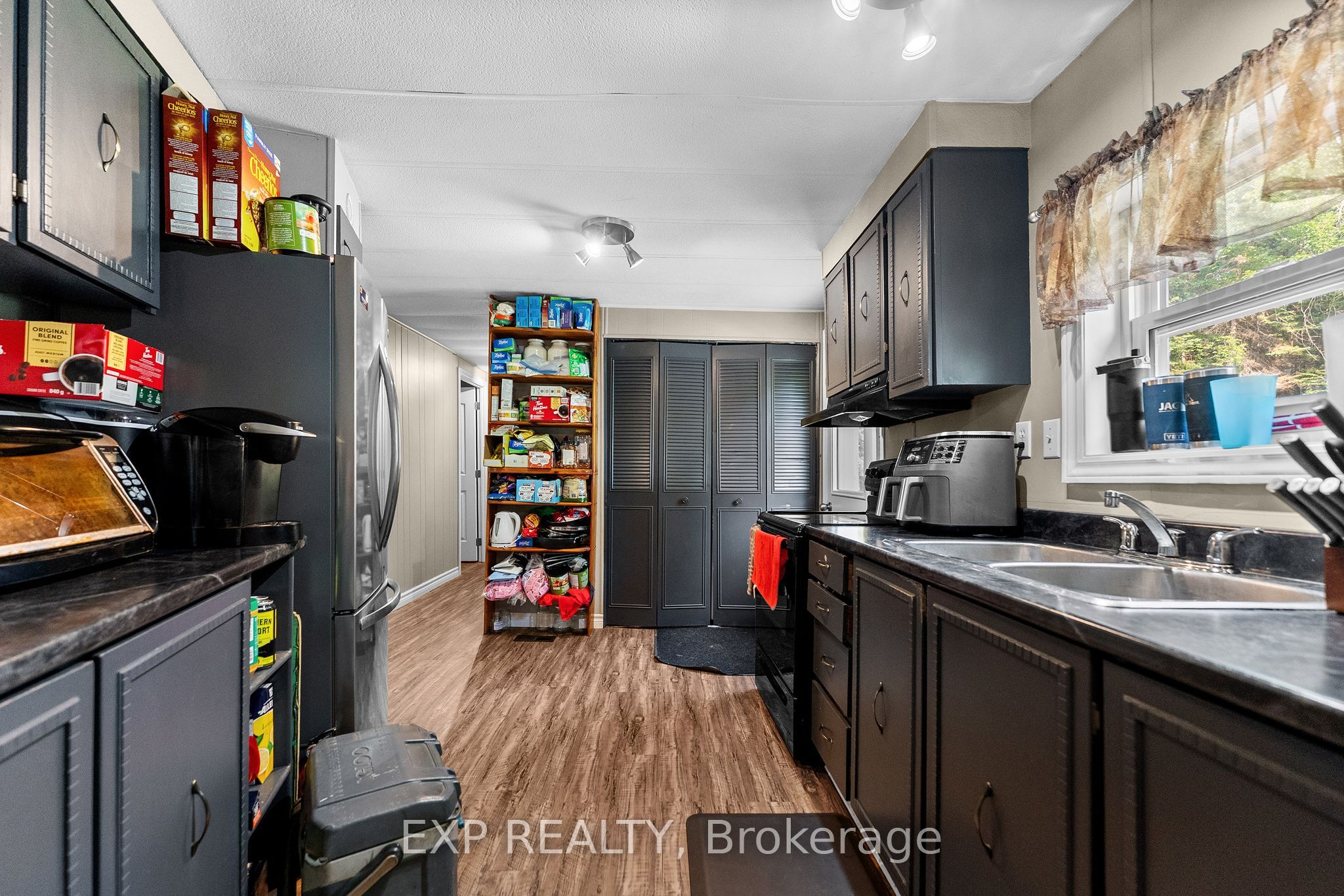 154 River Bend Drive Property Photo 12