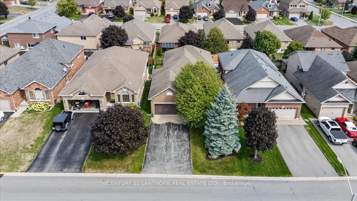 18 Mcdougall Drive Property Photo 1