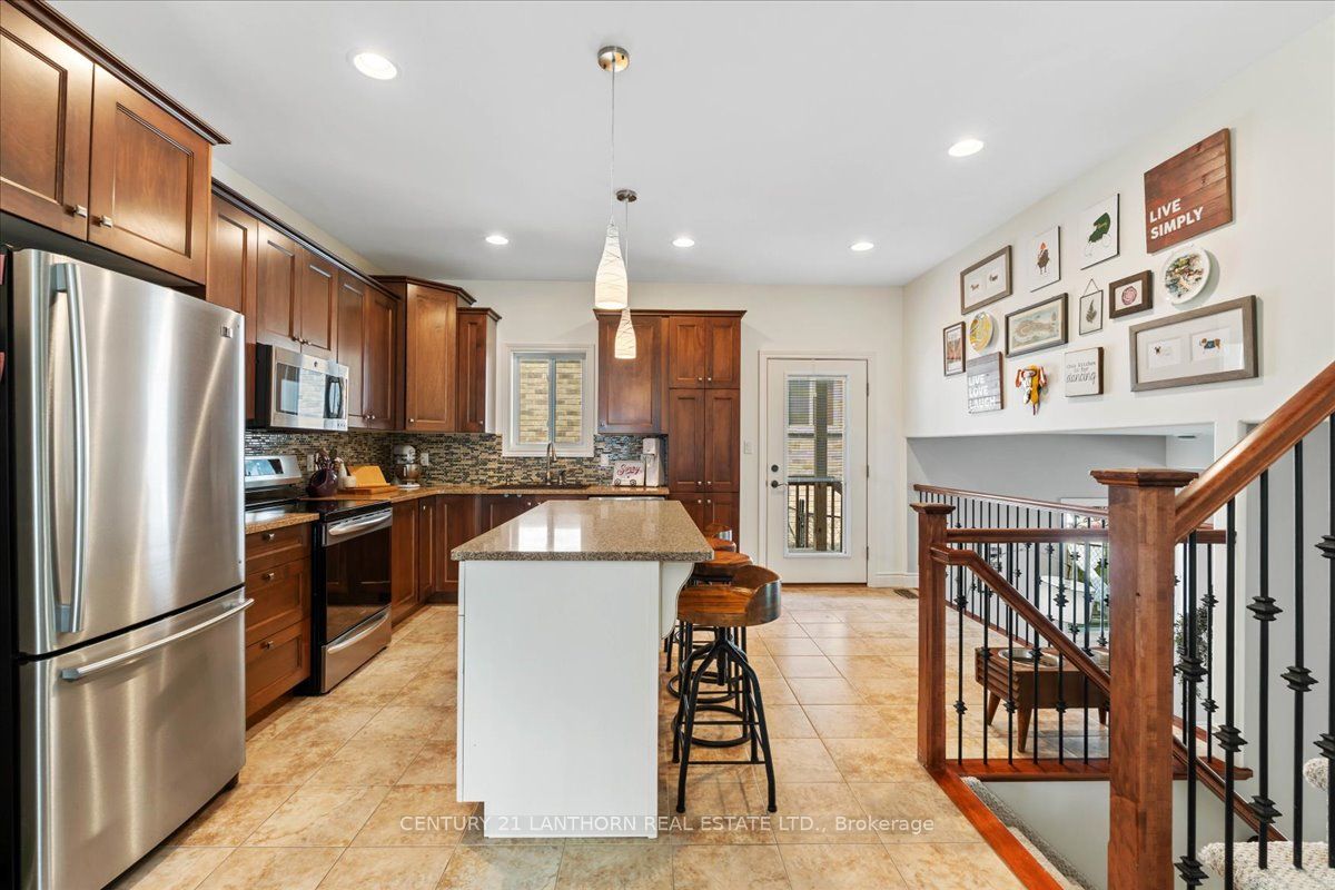 18 Mcdougall Drive Property Photo 14