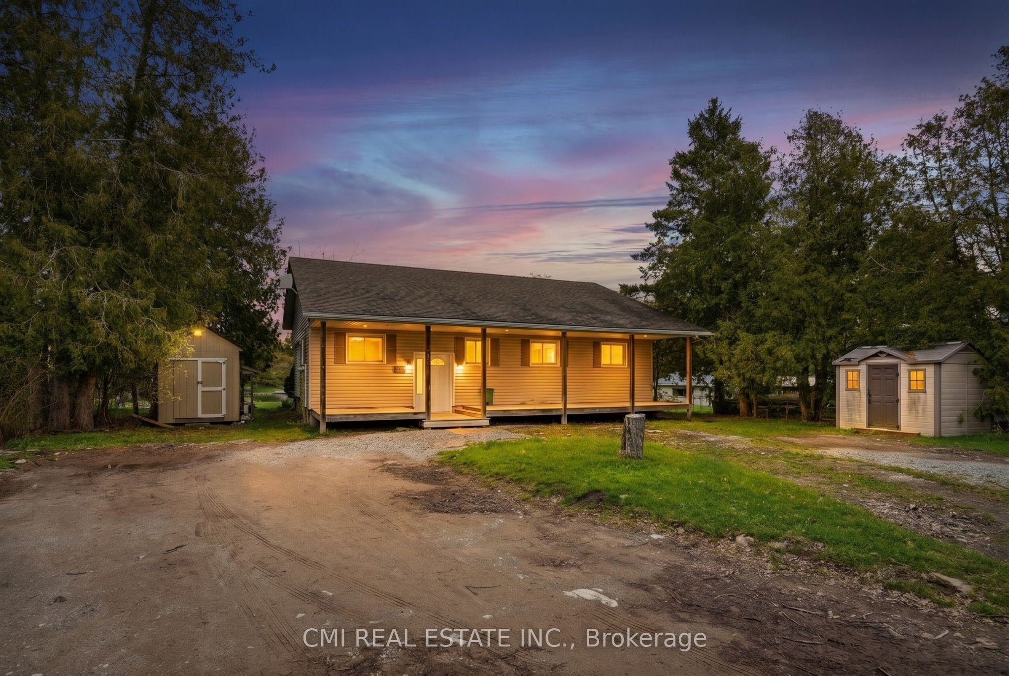 28 River Drive Property Photo 1