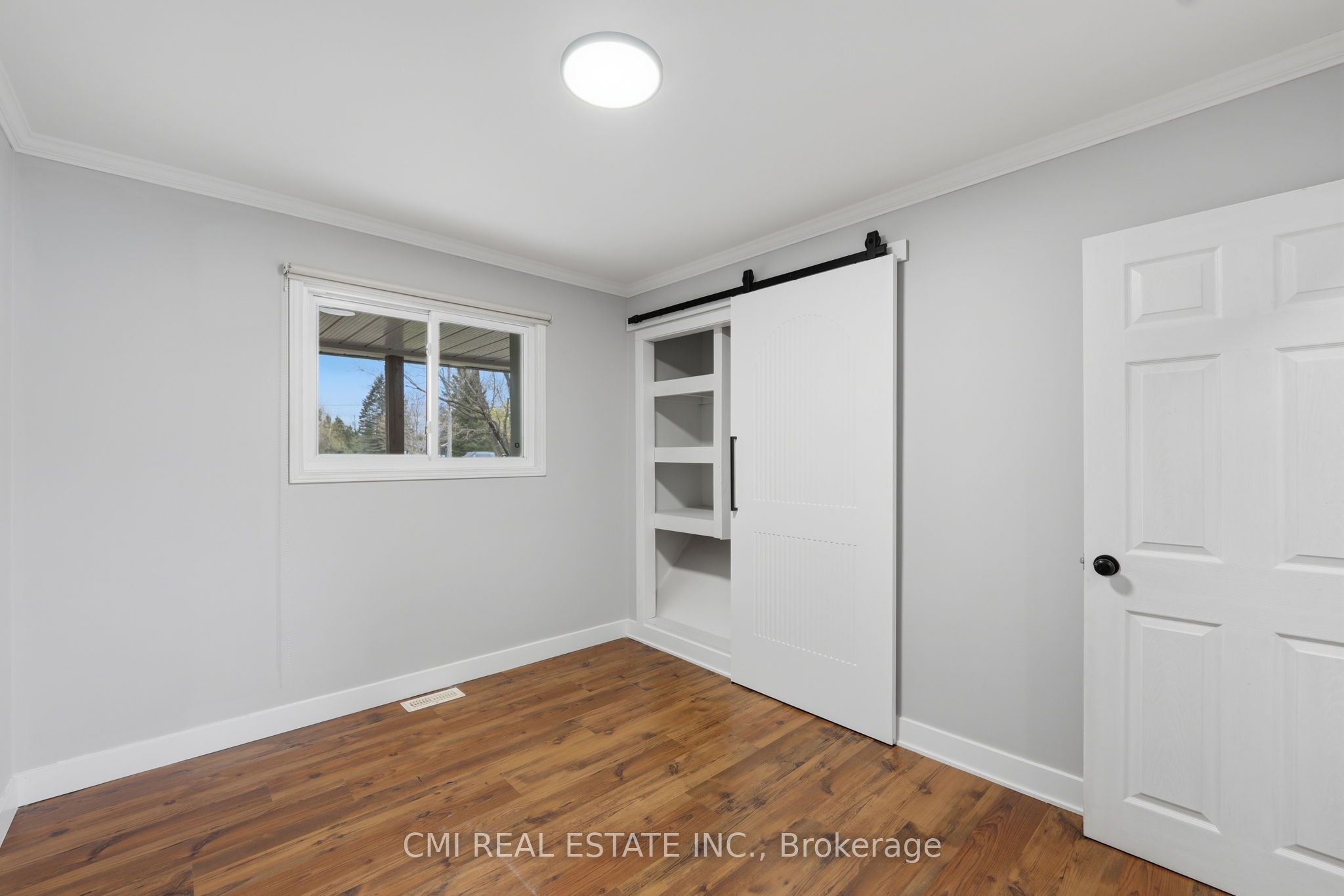 28 River Drive Property Photo 15
