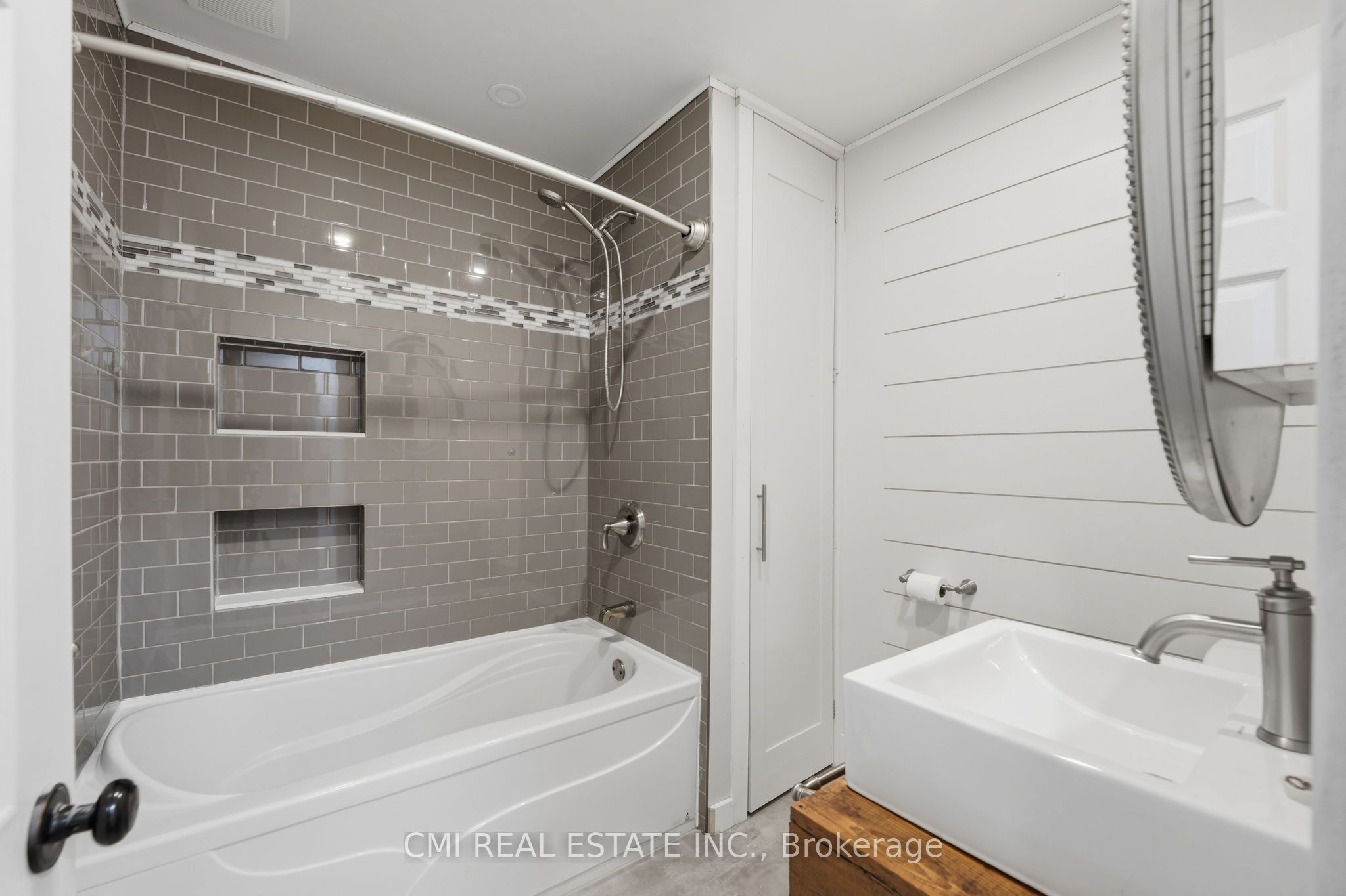 28 River Drive Property Photo 24