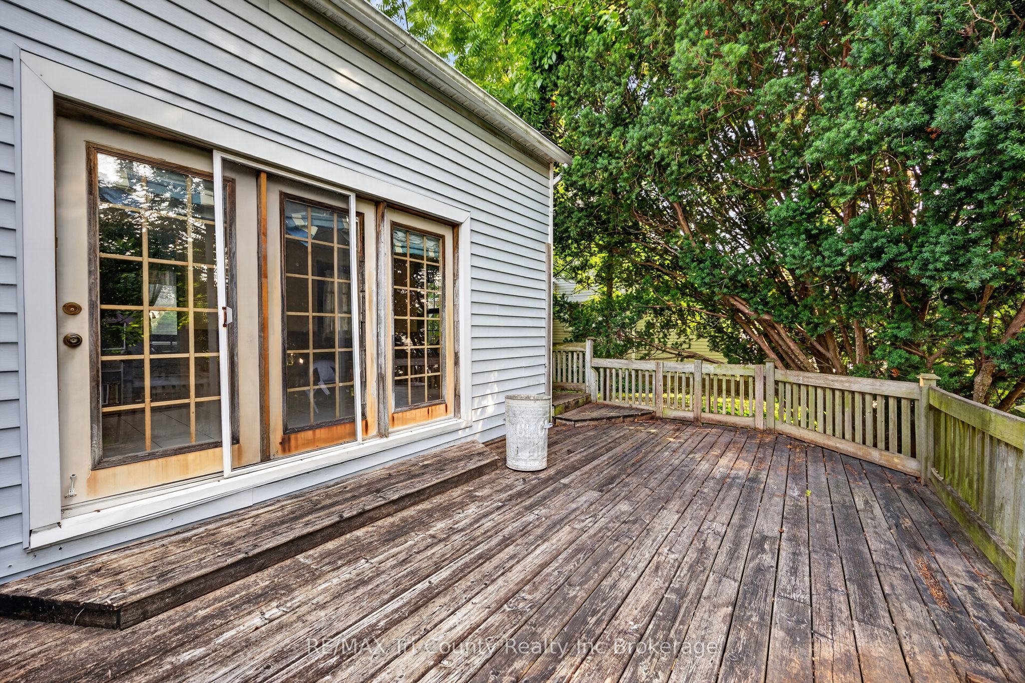 53 Brock Street W Property Photo 10