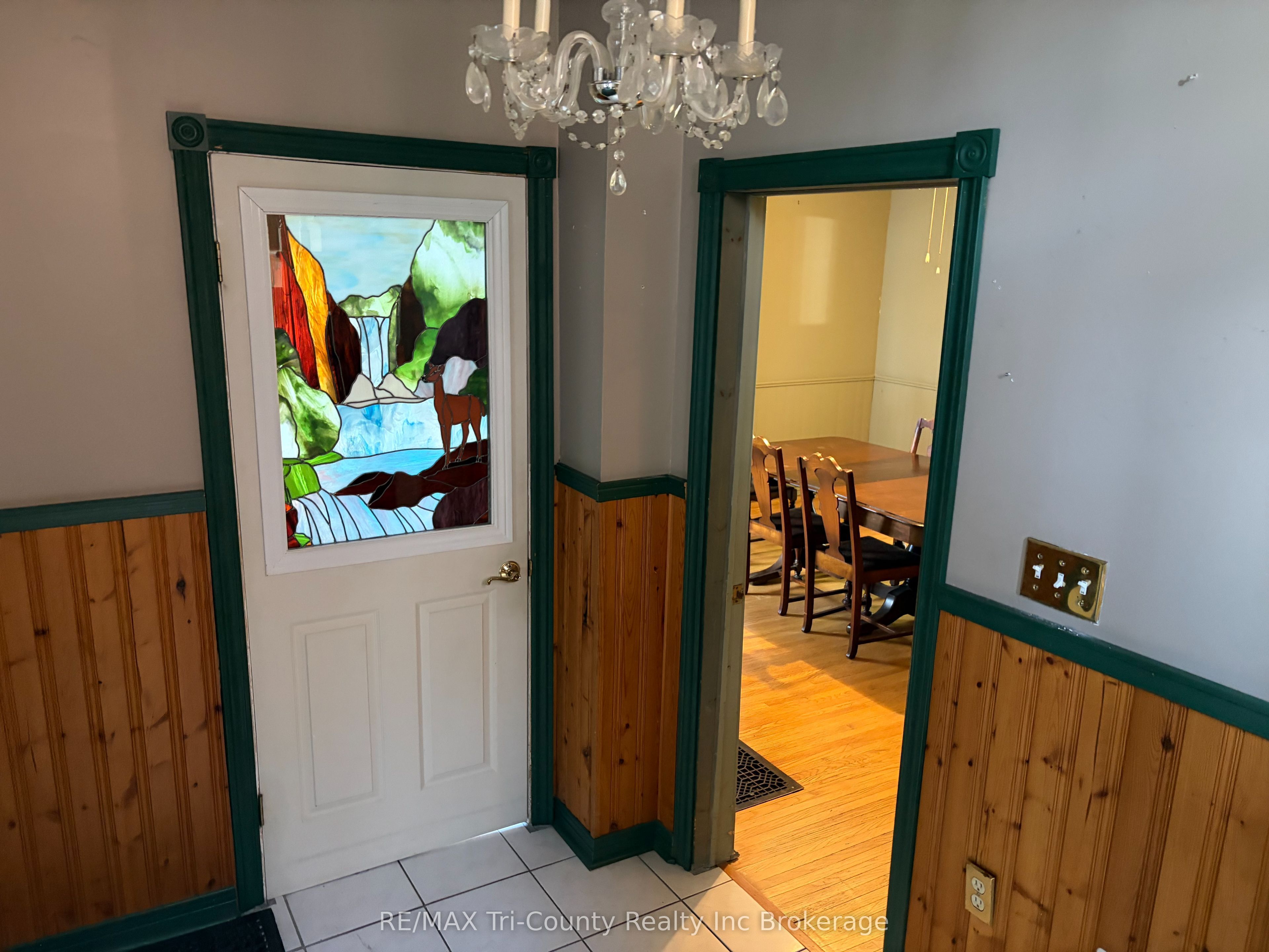 53 Brock Street W Property Photo 17