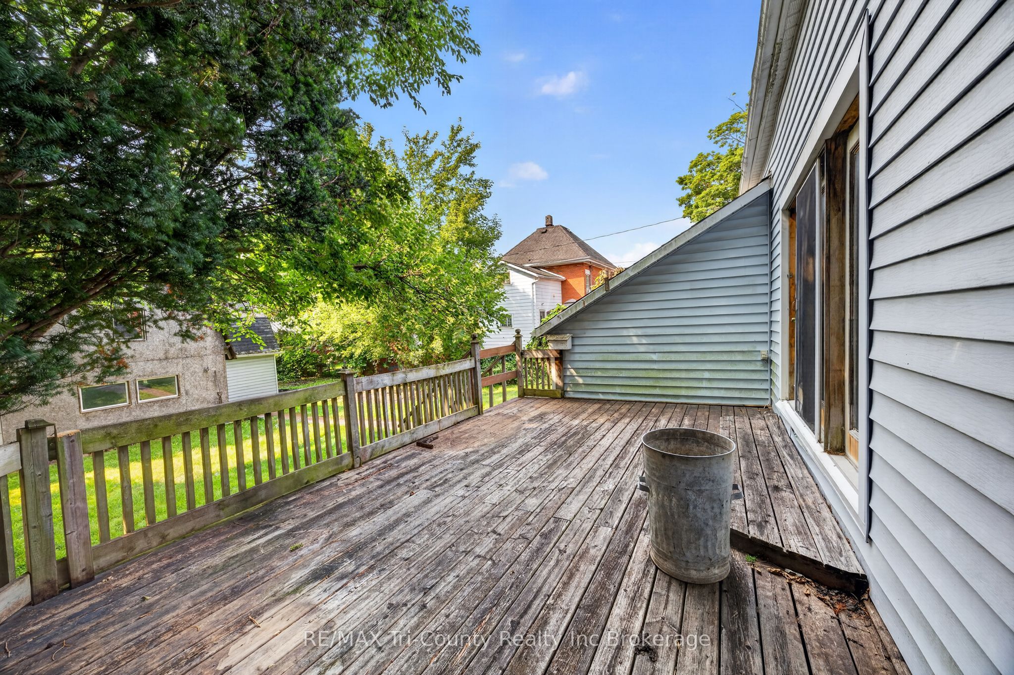 53 Brock Street W Property Photo 18
