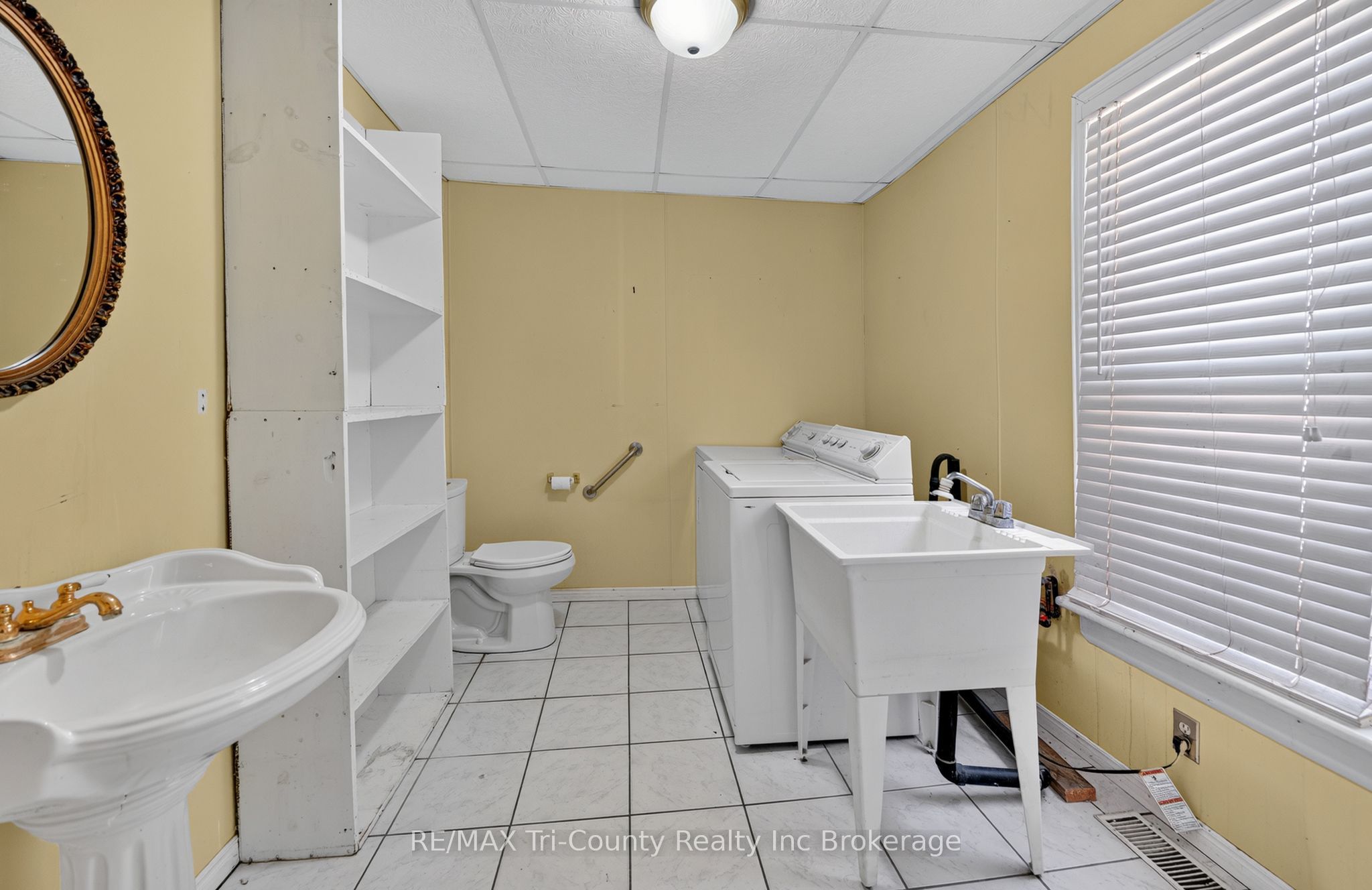53 Brock Street W Property Photo 30
