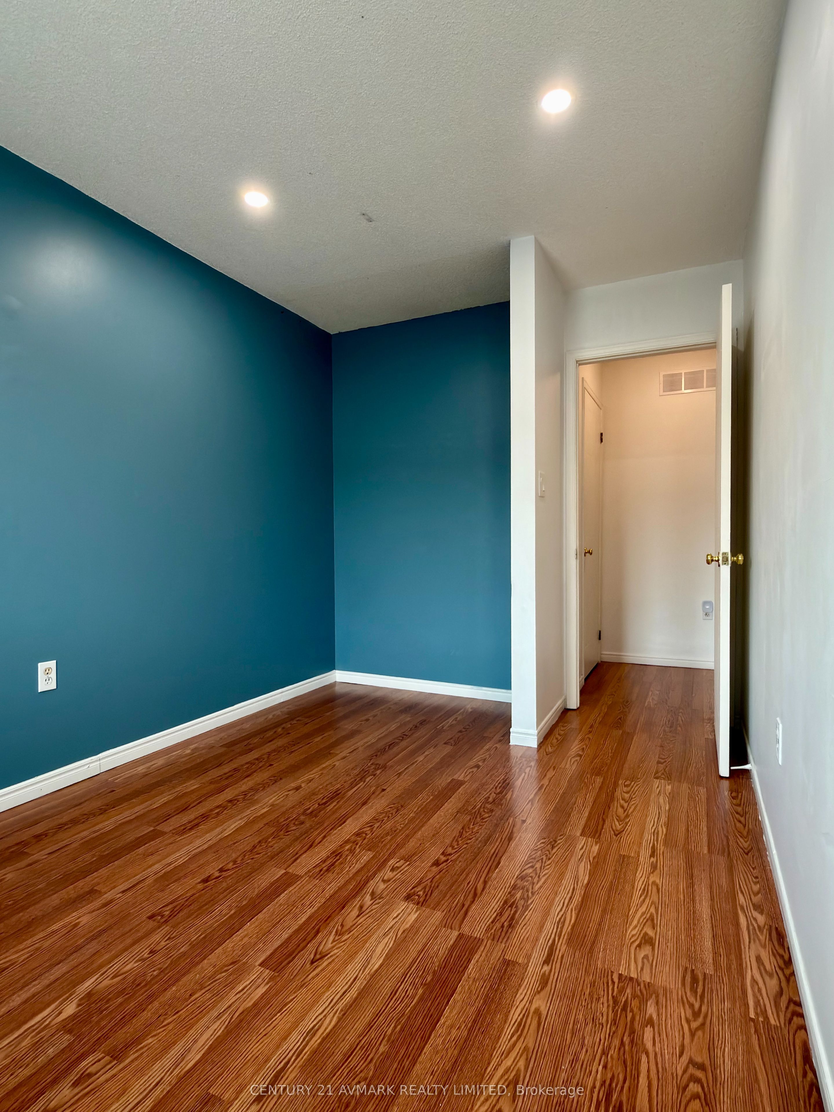 4363 Arejay Avenue Property Photo 4