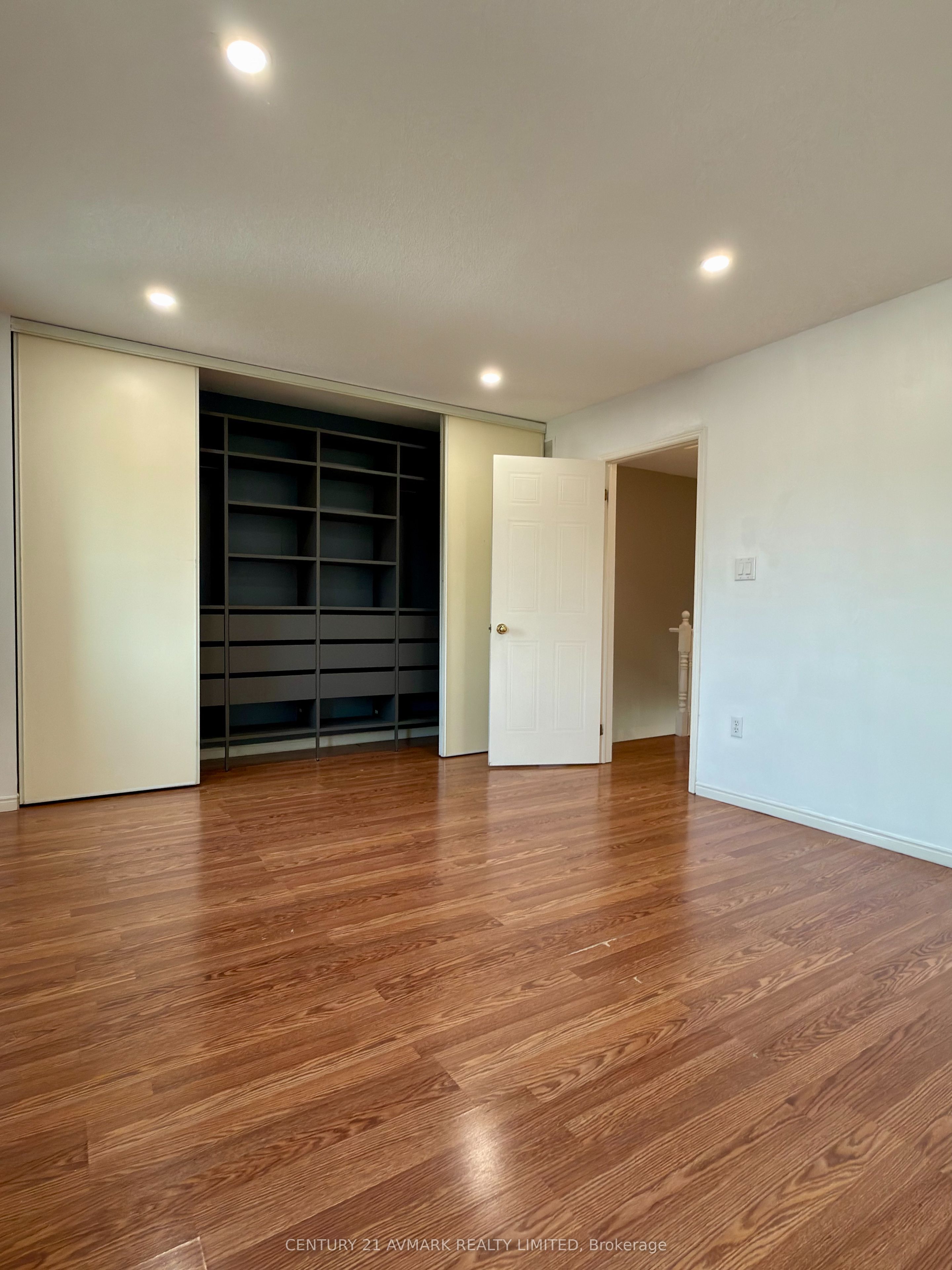 4363 Arejay Avenue Property Photo 8