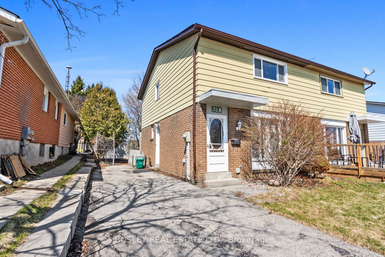 32a Crossley Drive Property Photo 1