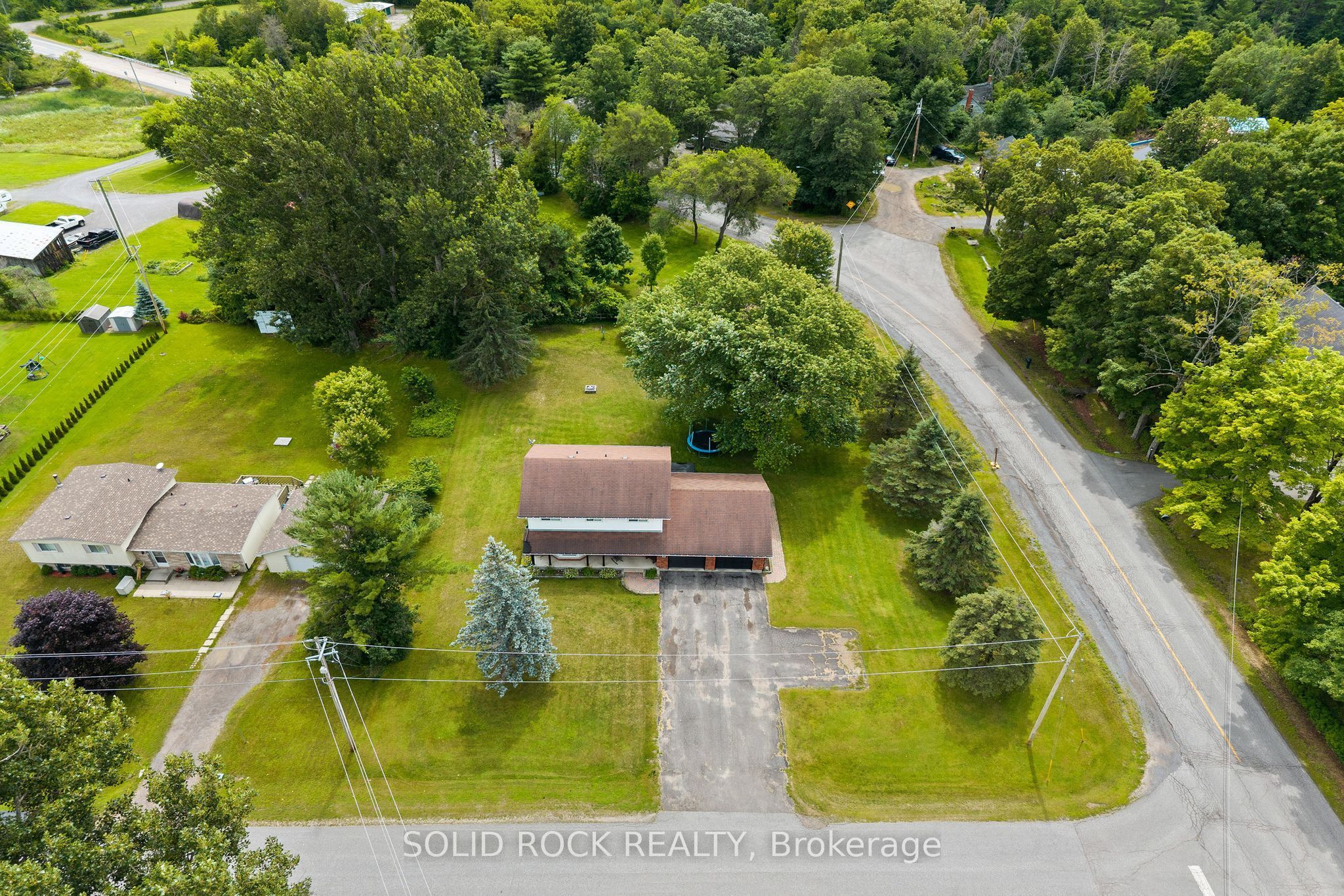 708 Mckenzie Avenue Property Photo 4