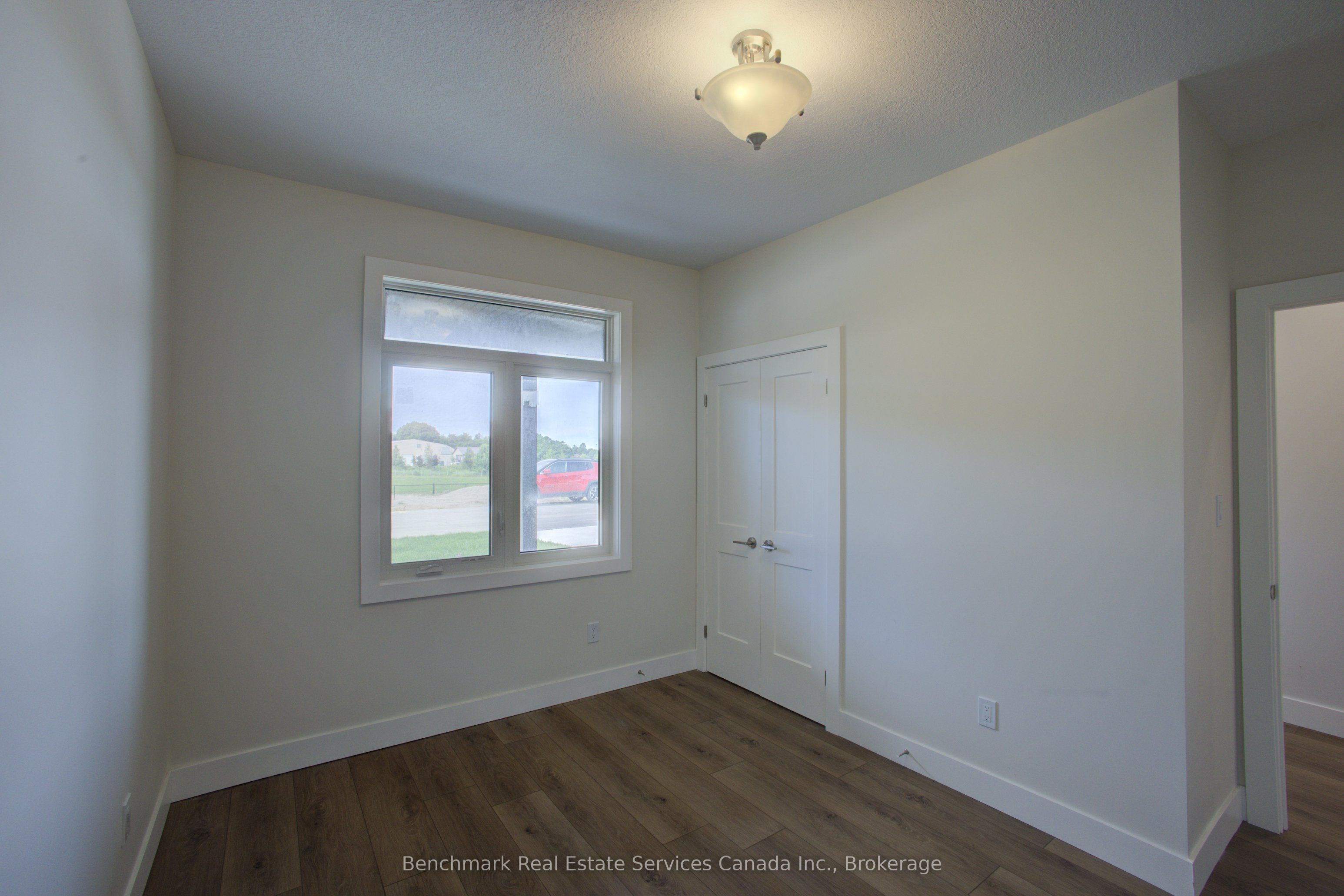 57 Cavalier Crescent Property Photo 6