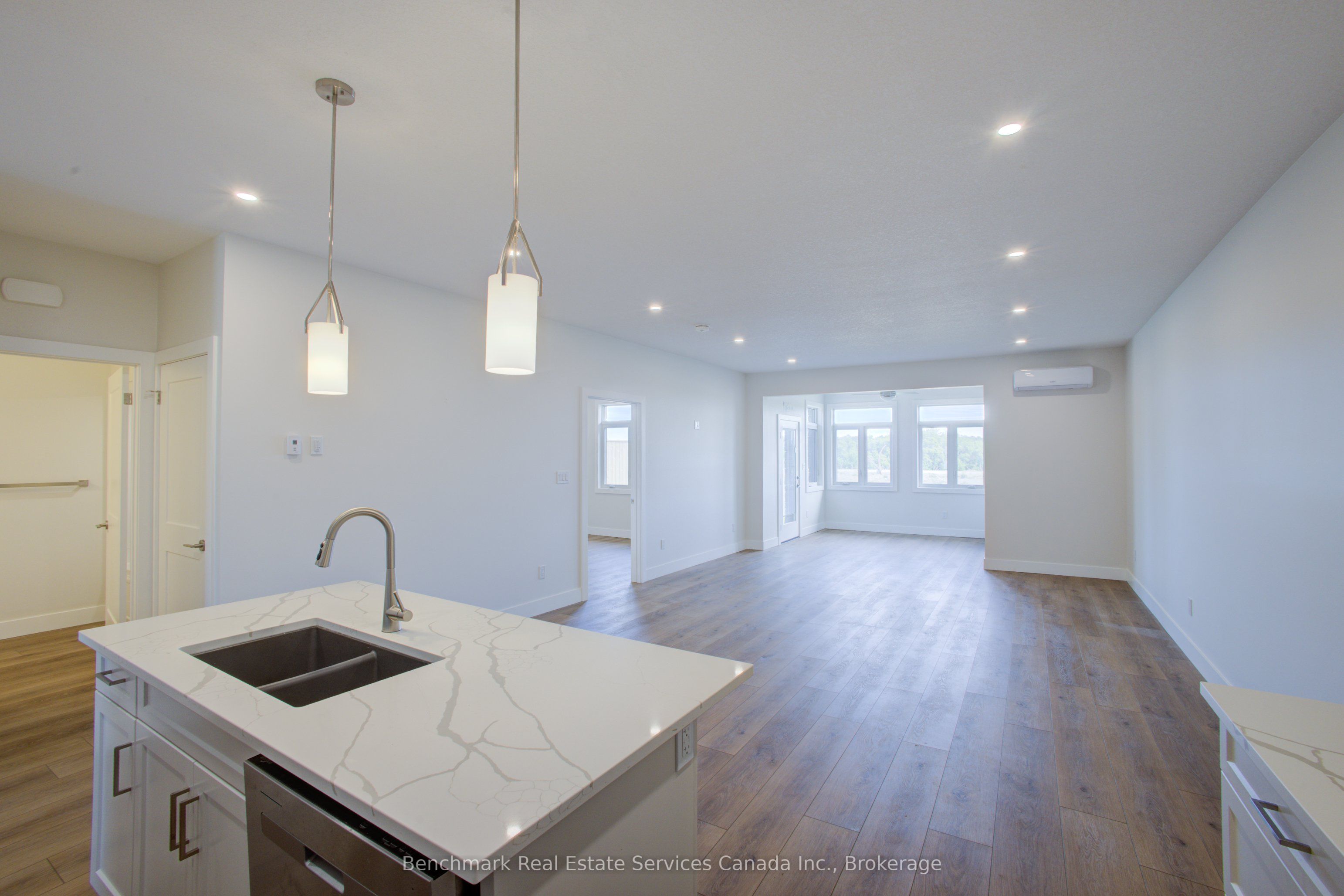 57 Cavalier Crescent Property Photo 11