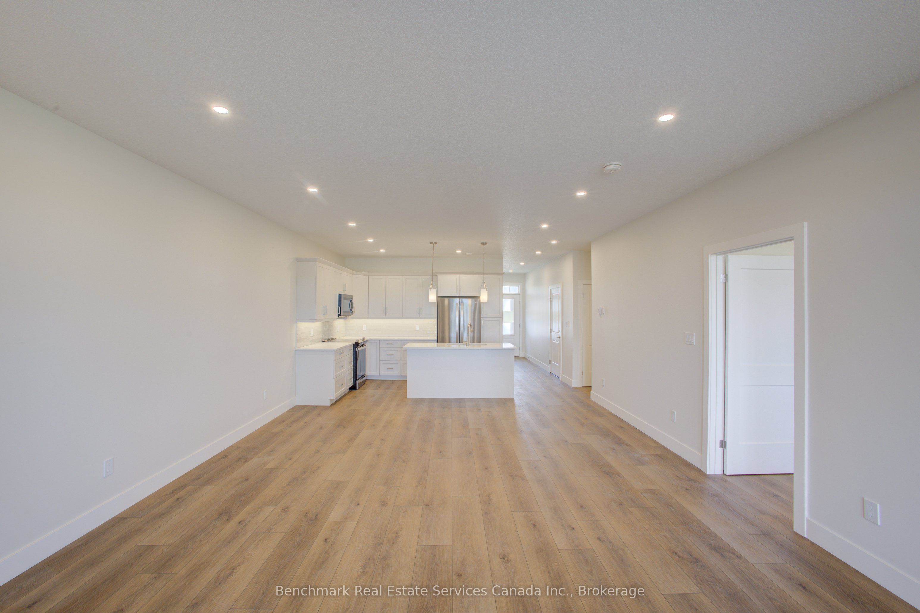 57 Cavalier Crescent Property Photo 16
