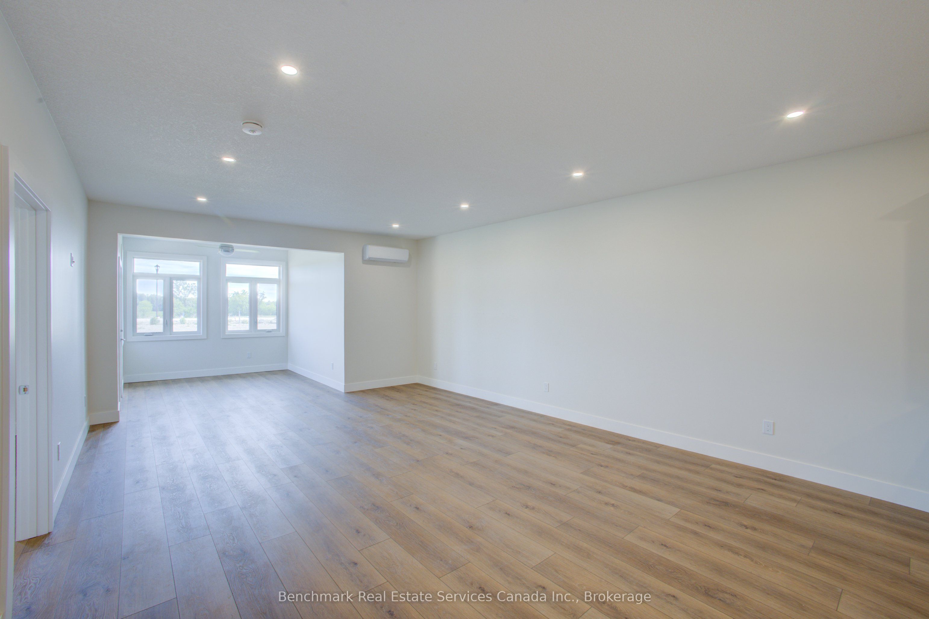 57 Cavalier Crescent Property Photo 19