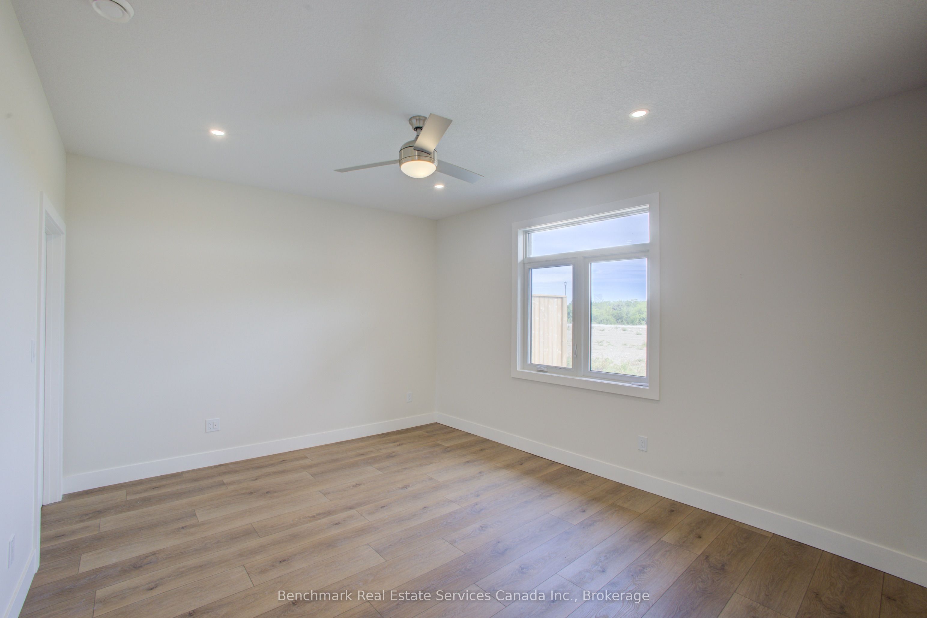 57 Cavalier Crescent Property Photo 22