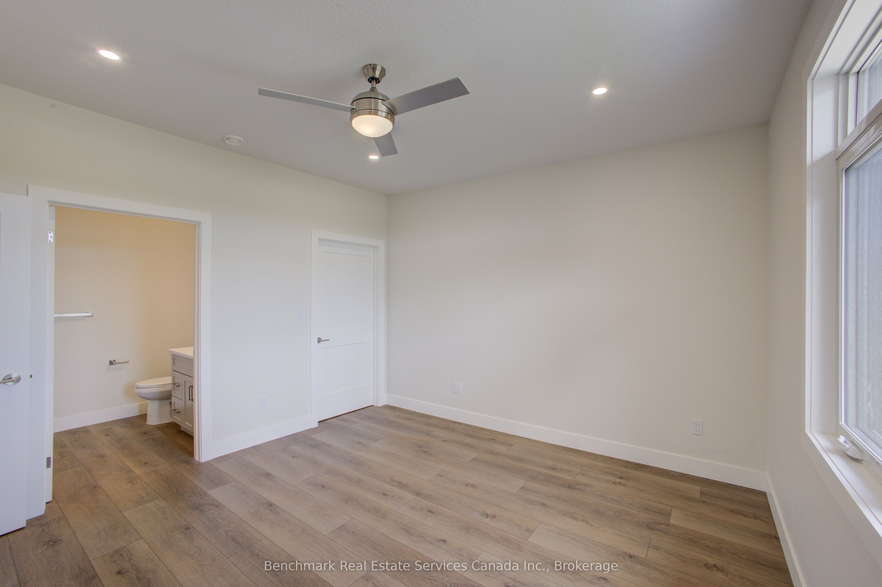 57 Cavalier Crescent Property Photo 24