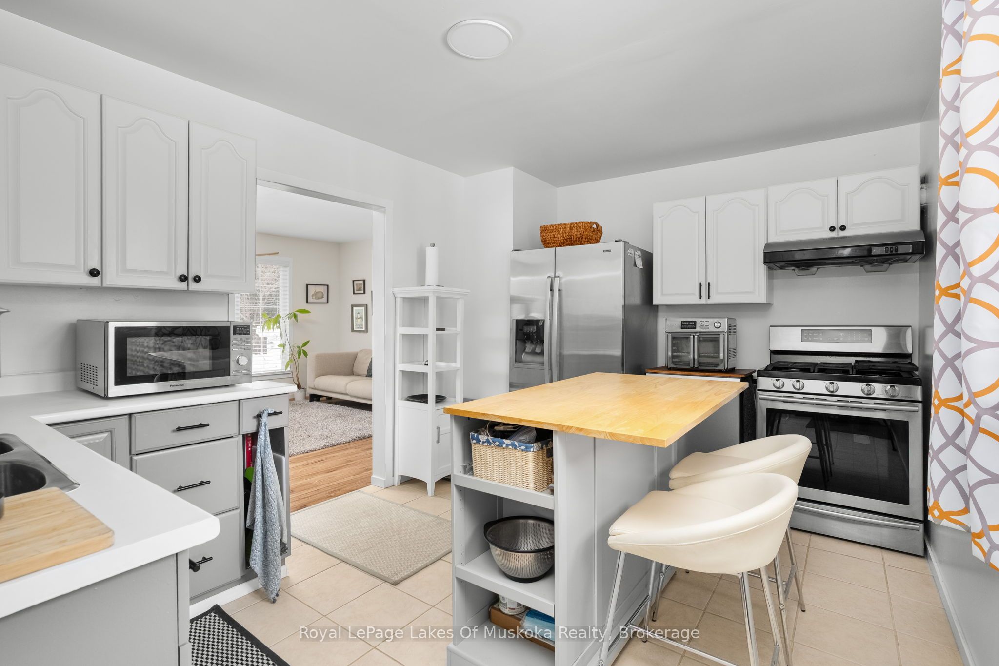 1 Christopher Lane Property Photo 27