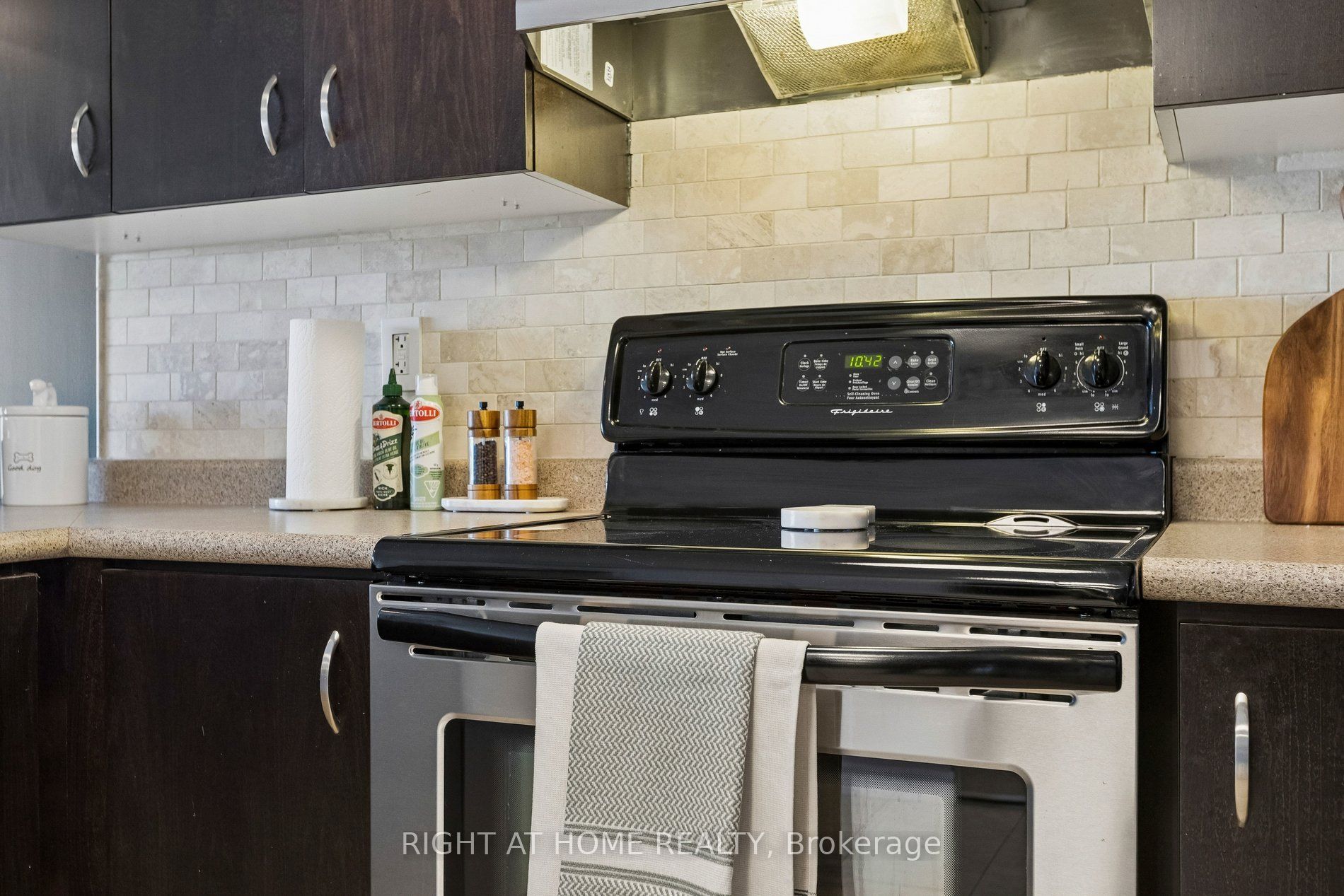 37 Goodwin Drive 404 Property Photo 14