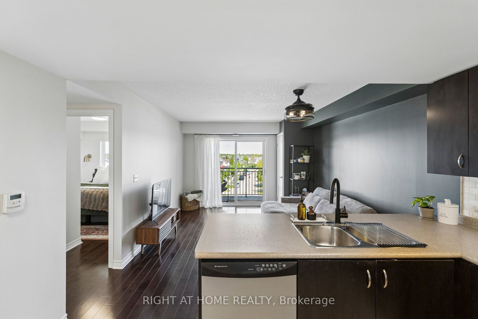 37 Goodwin Drive 404 Property Photo 17
