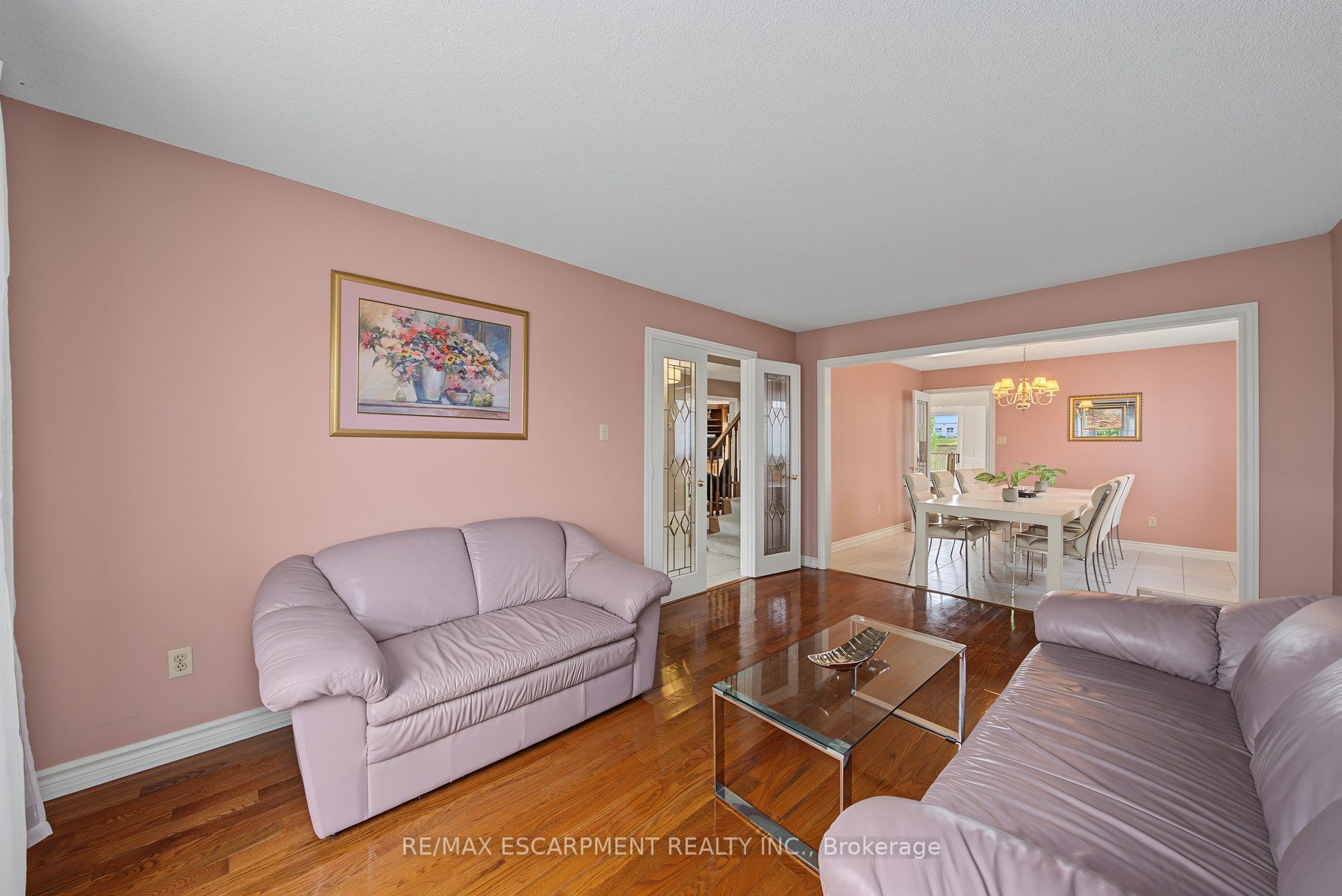 2 Cresthaven Drive Property Photo 18
