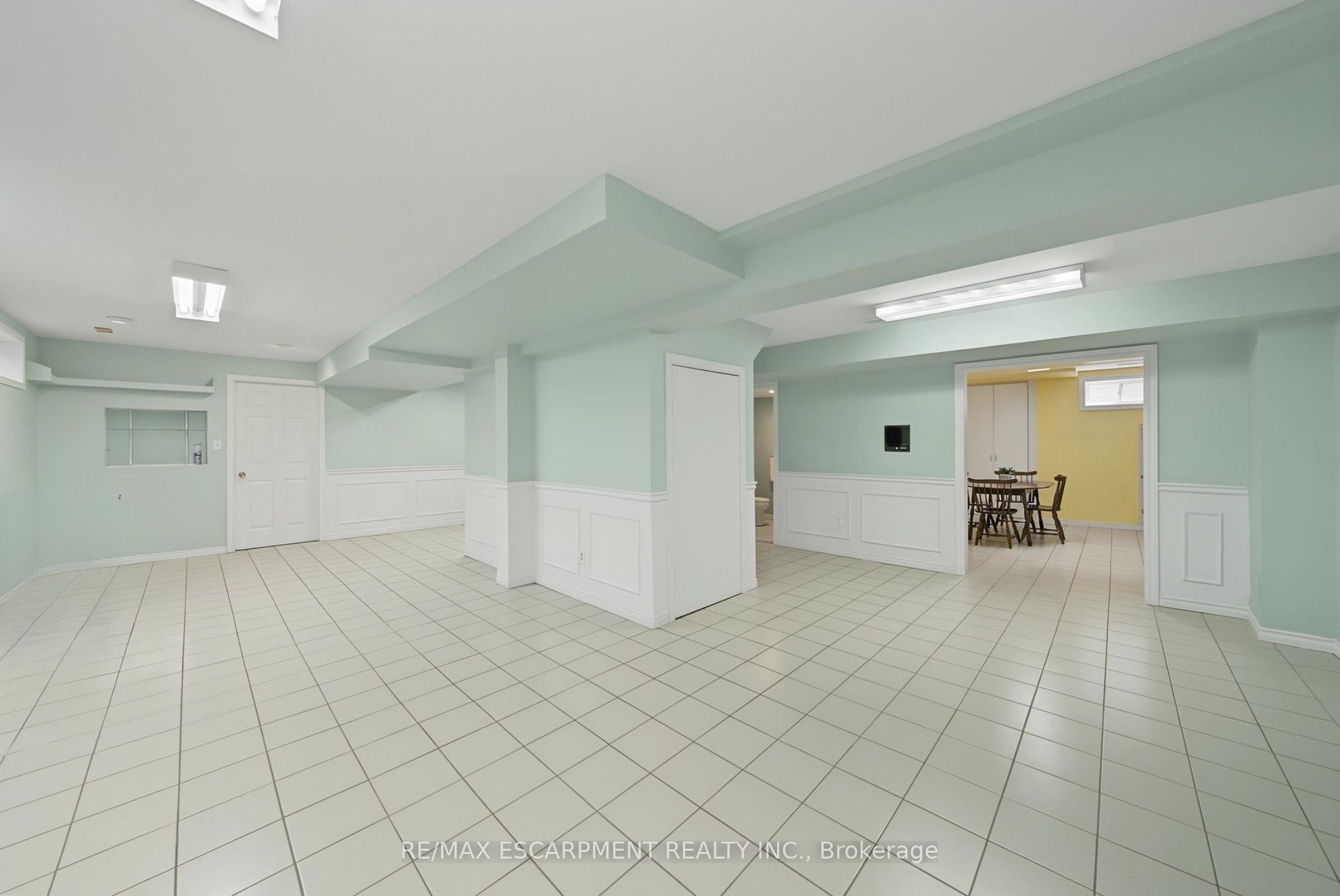 2 Cresthaven Drive Property Photo 29