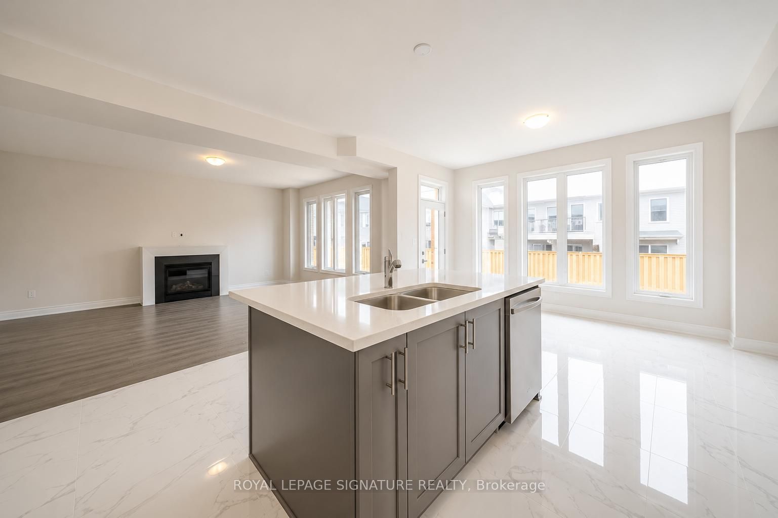 109 York Drive Property Photo 6