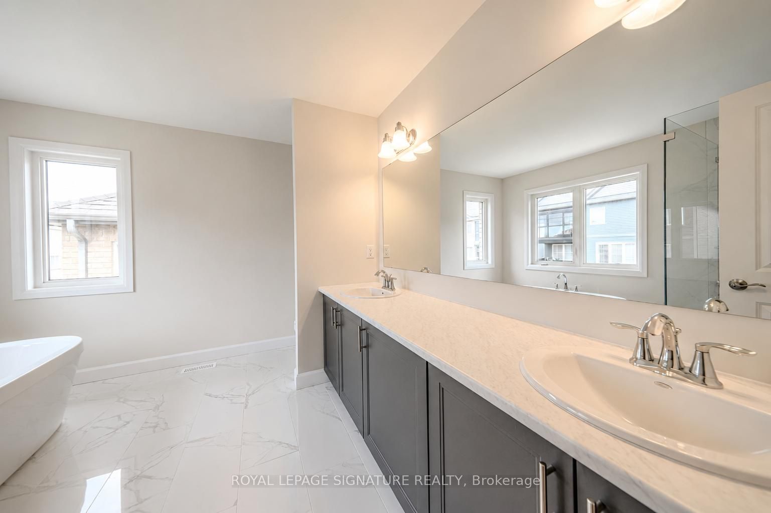 109 York Drive Property Photo 13
