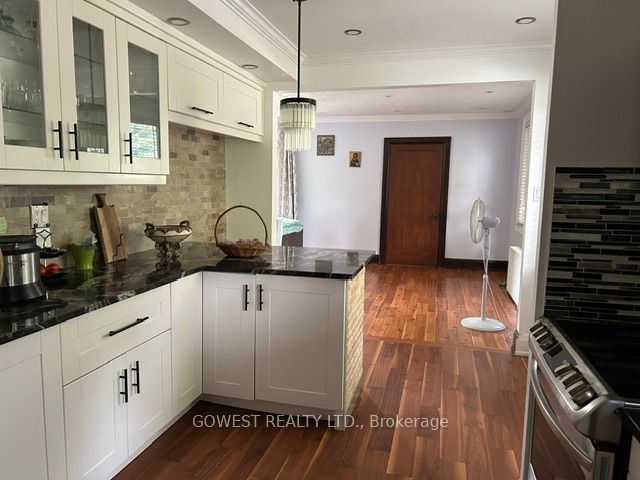 6054 Corwin Avenue Property Photo 2