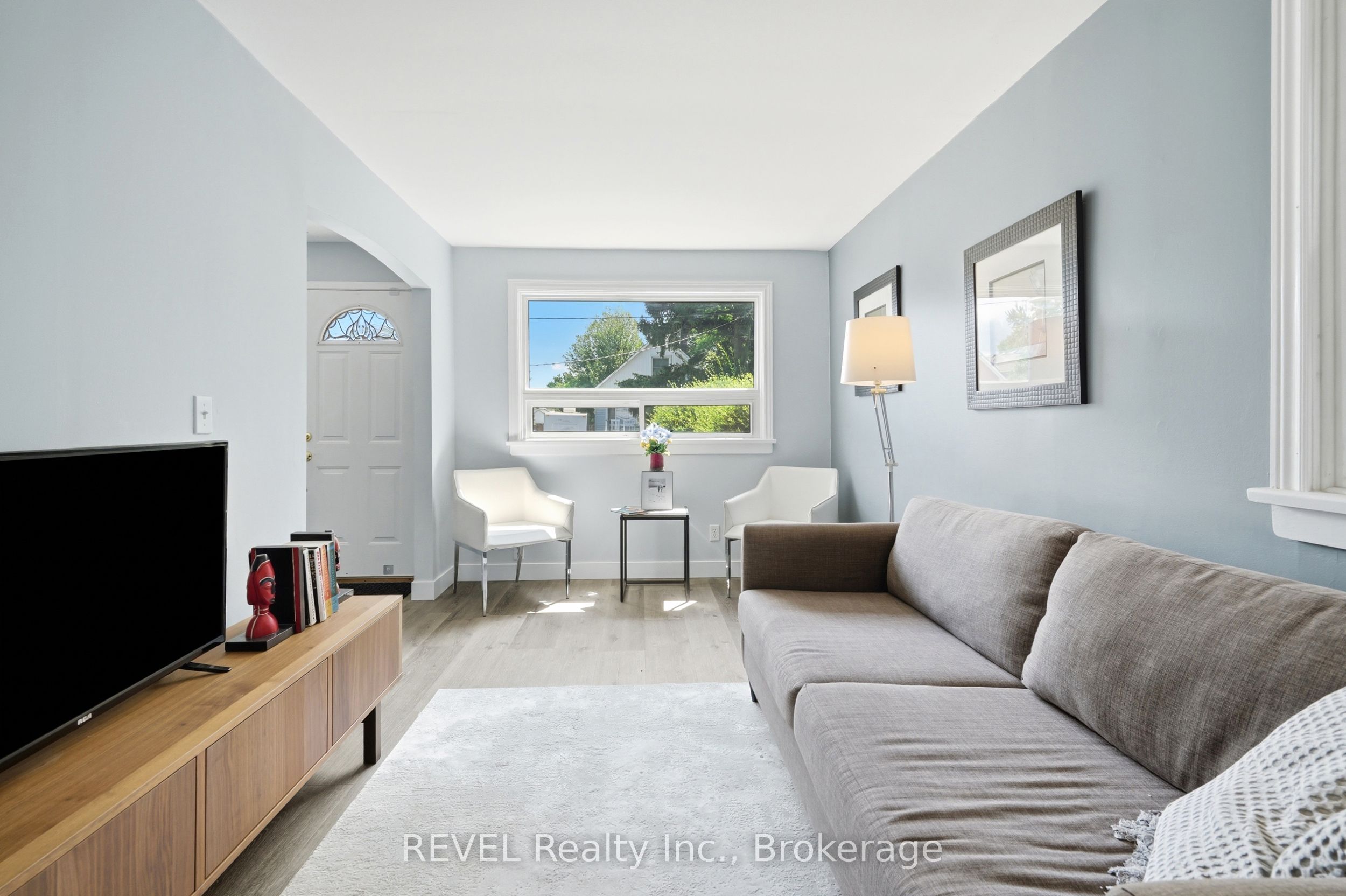 2 Kent Street Property Photo 10