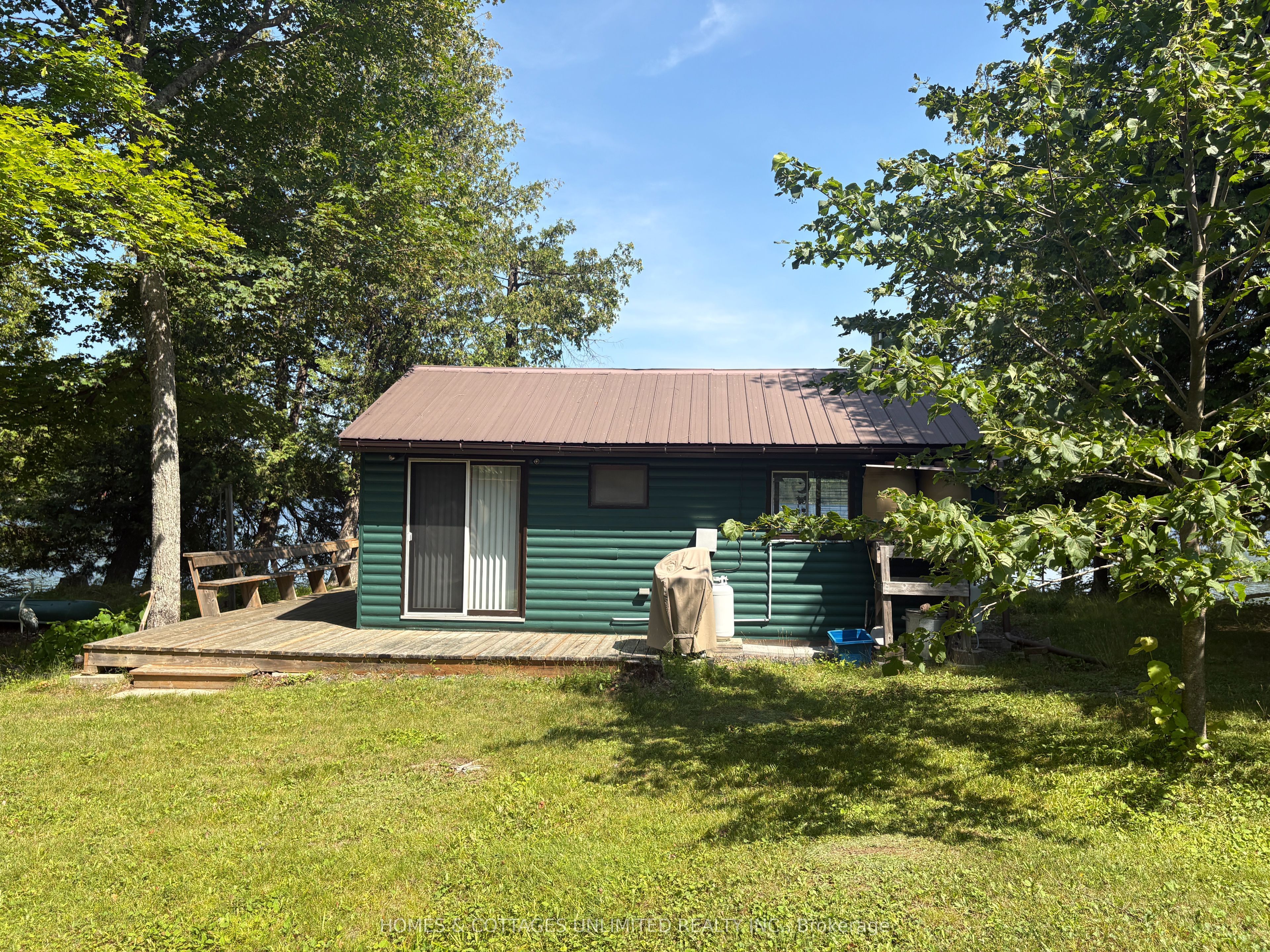 2102 Clyde Lake Lane Property Photo 3