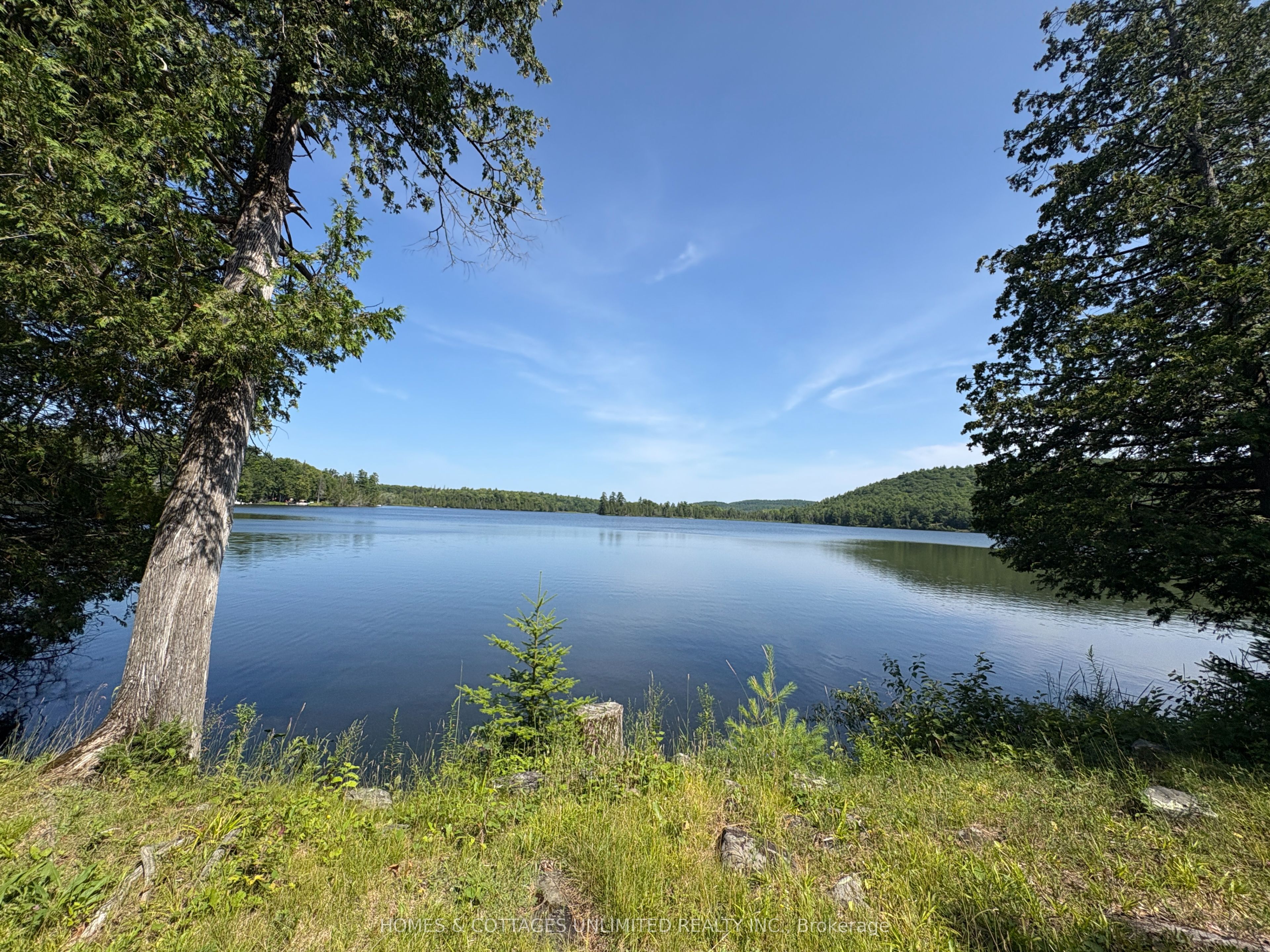 2102 Clyde Lake Lane Property Photo 9