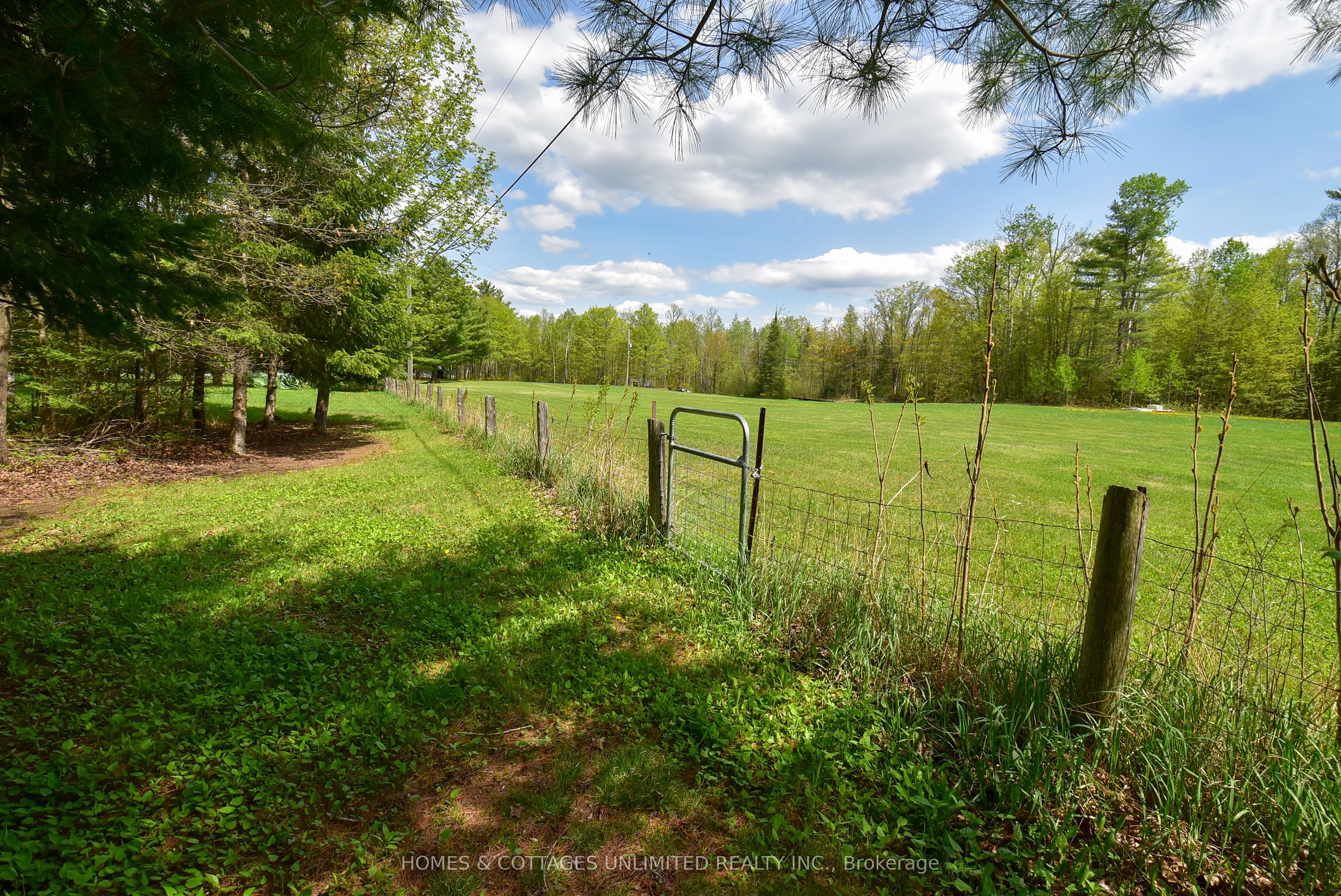 2102 Clyde Lake Lane Property Photo 18