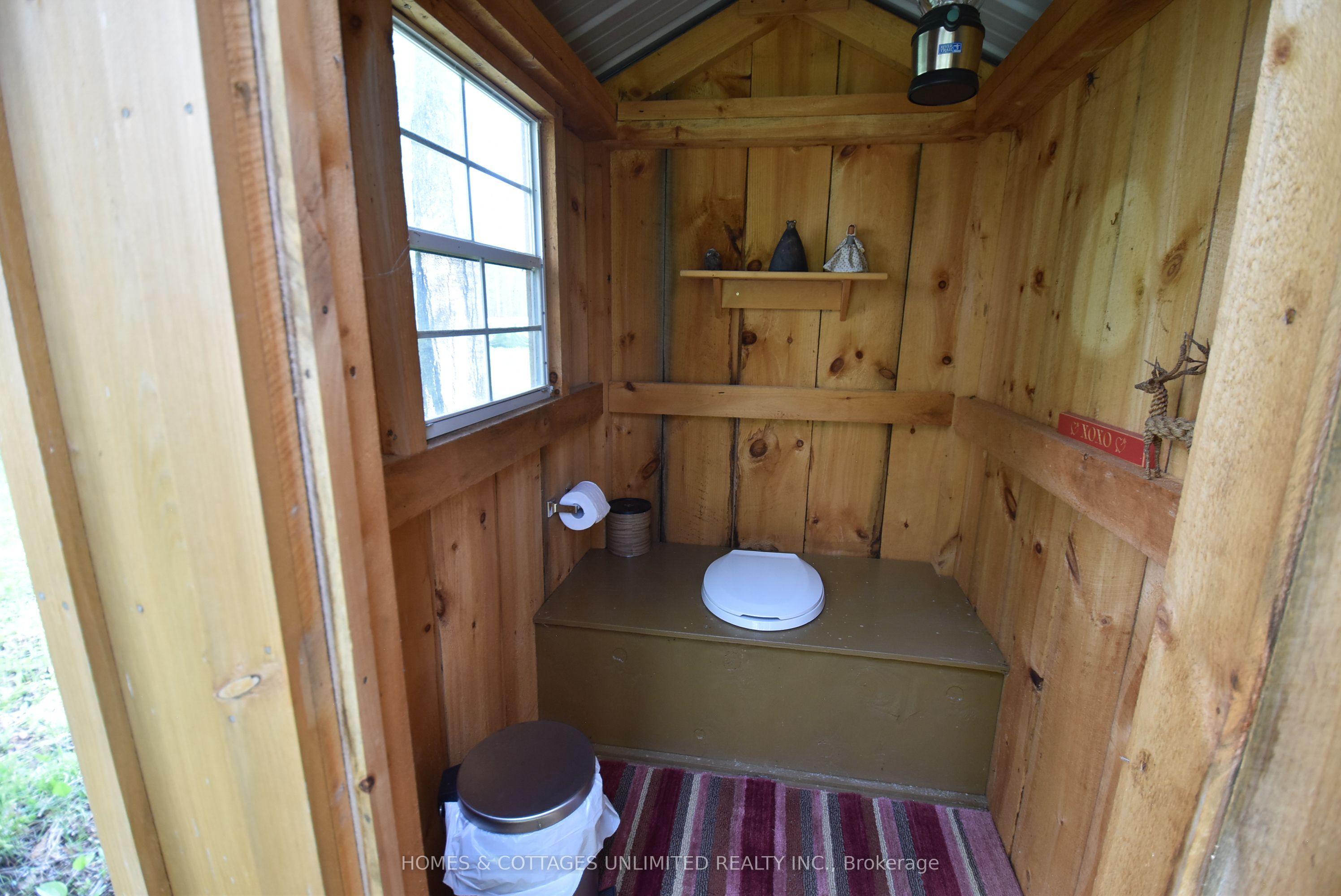 2102 Clyde Lake Lane Property Photo 23