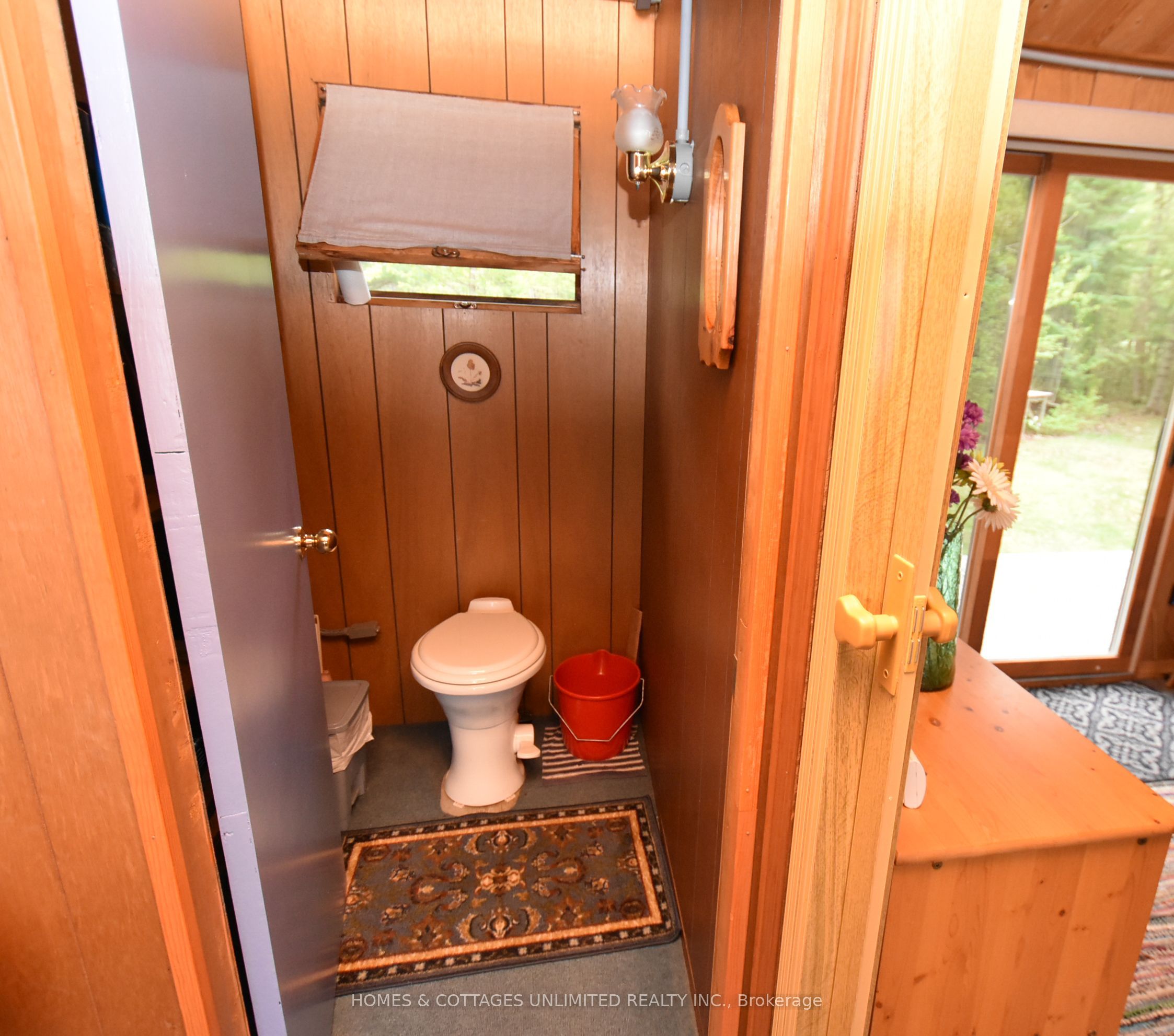 2102 Clyde Lake Lane Property Photo 37