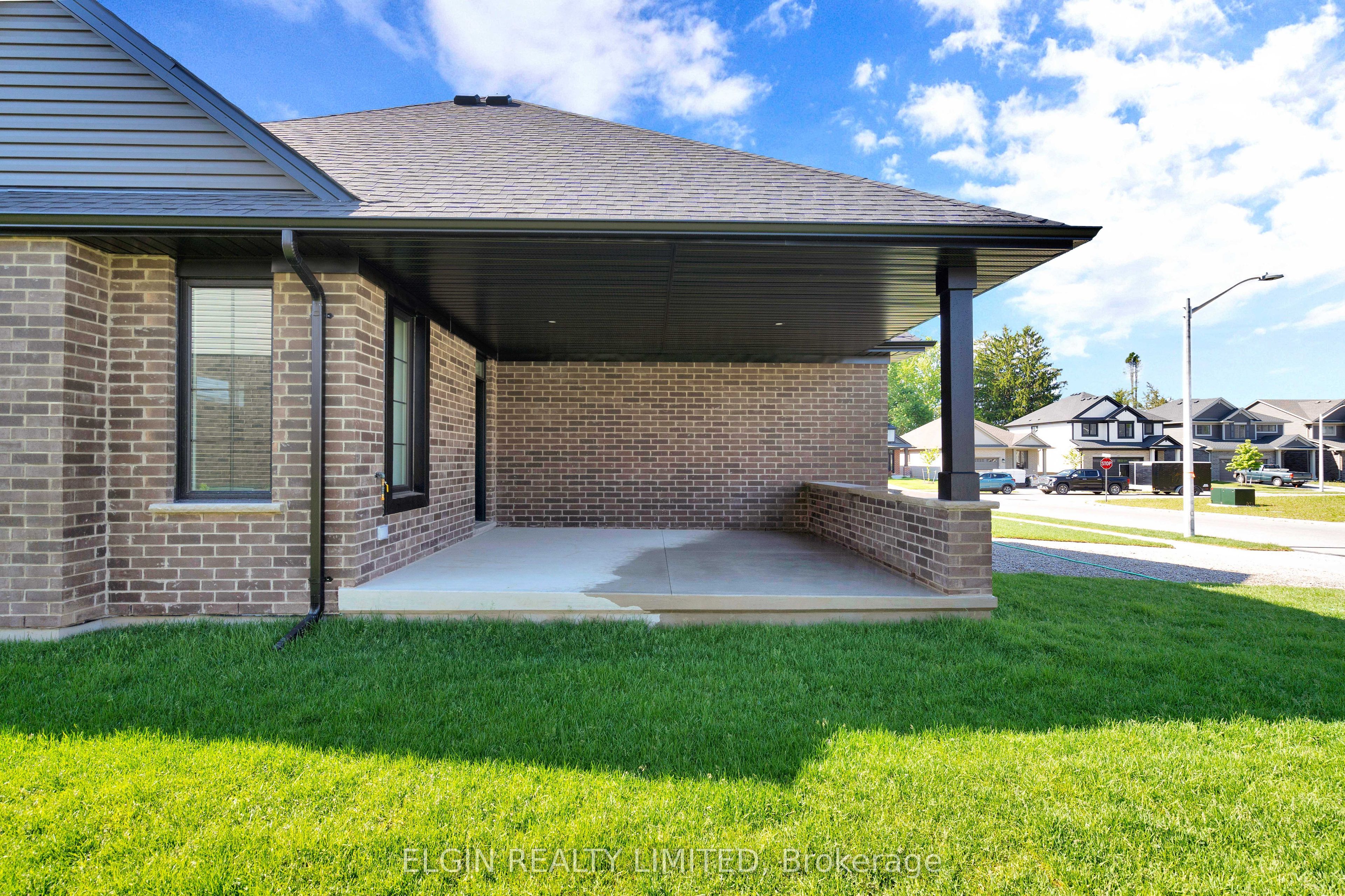 97 Keba Crescent Property Photo 3