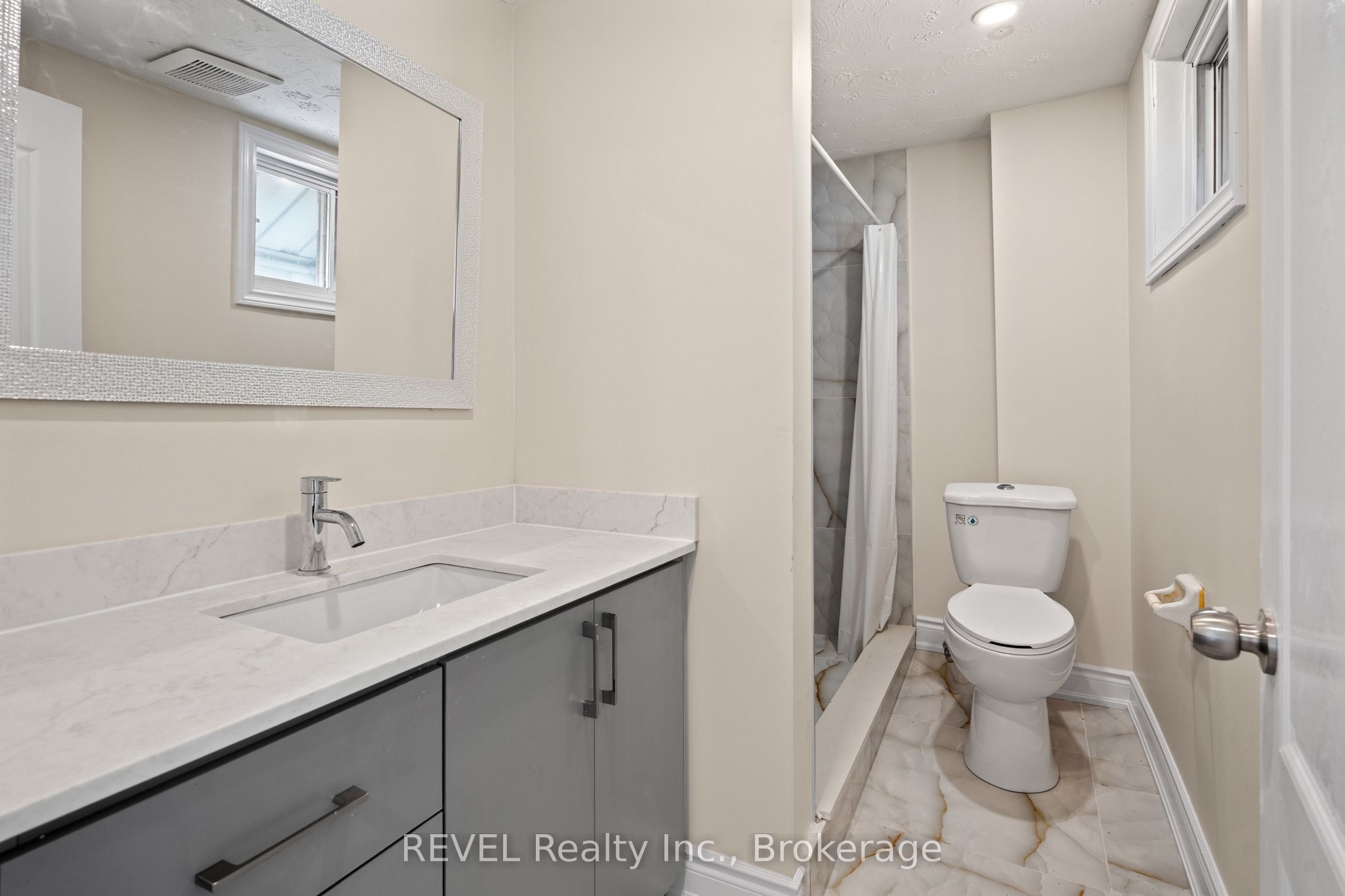 5829 Ferry Street Property Photo 37